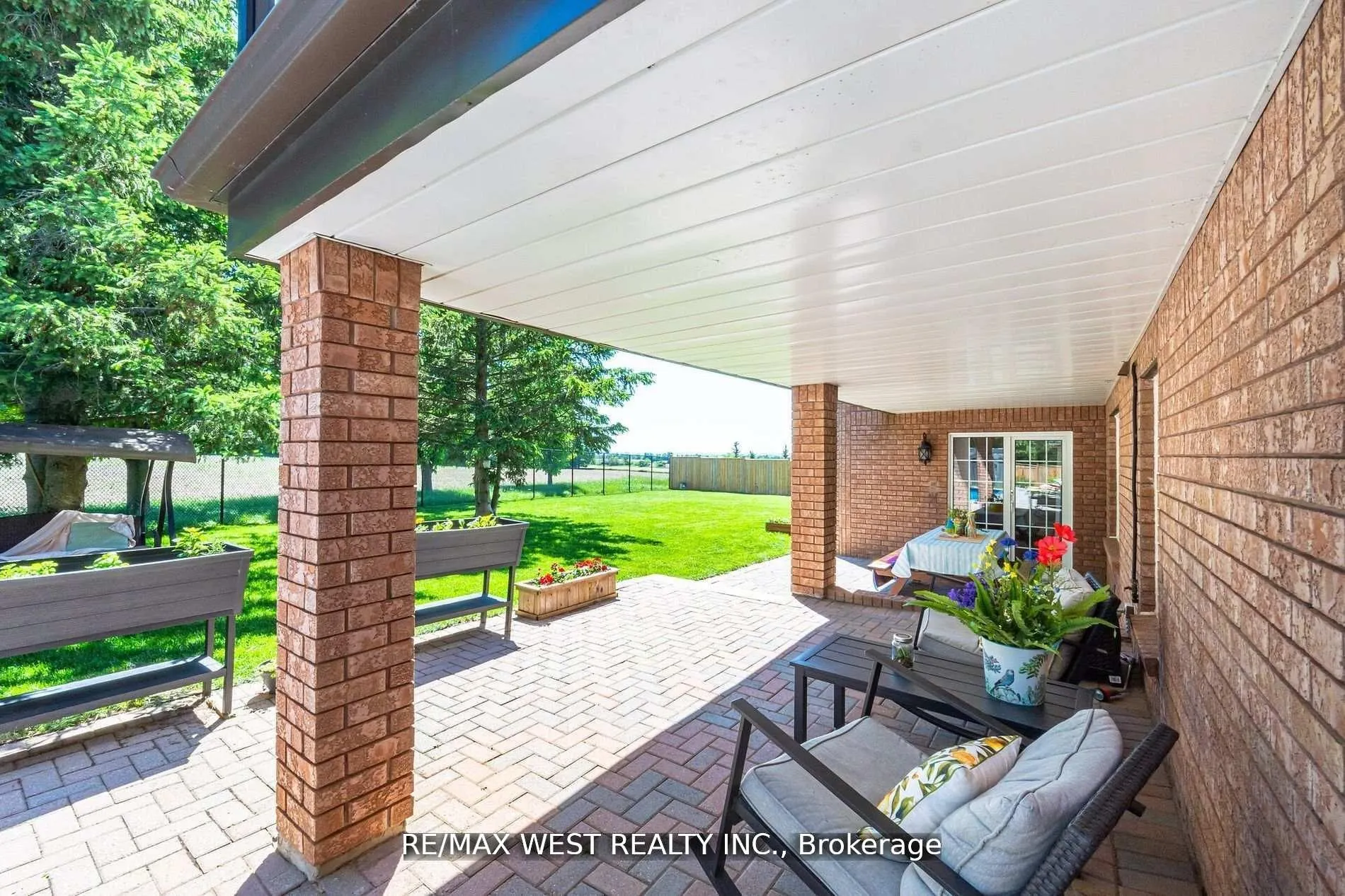 7 Stewart Crescent