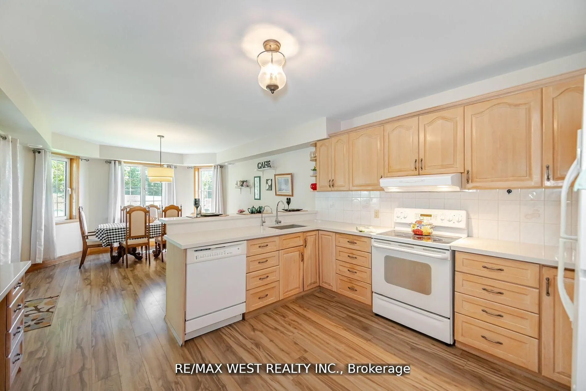 7 Stewart Crescent