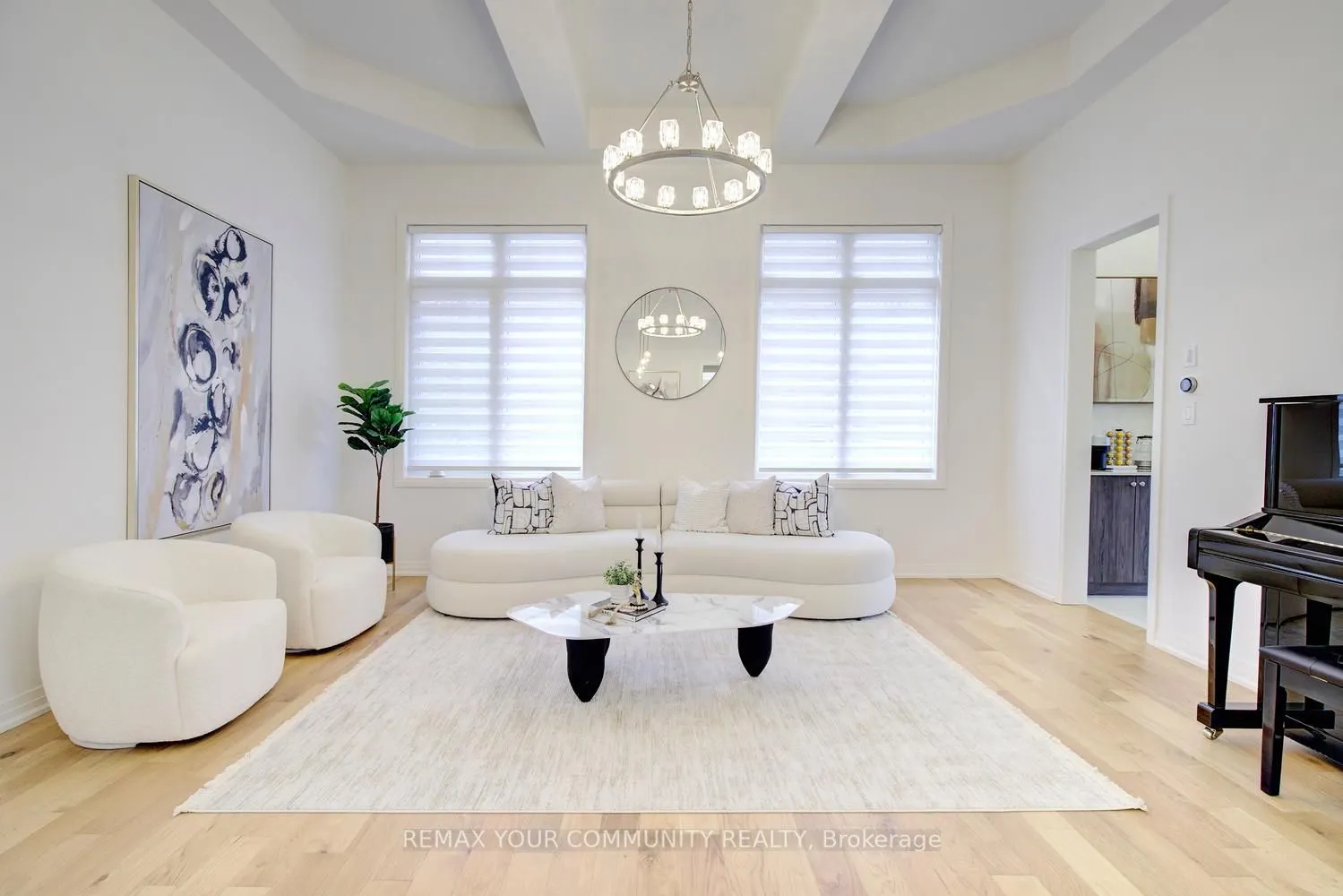 96 Bond Crescent