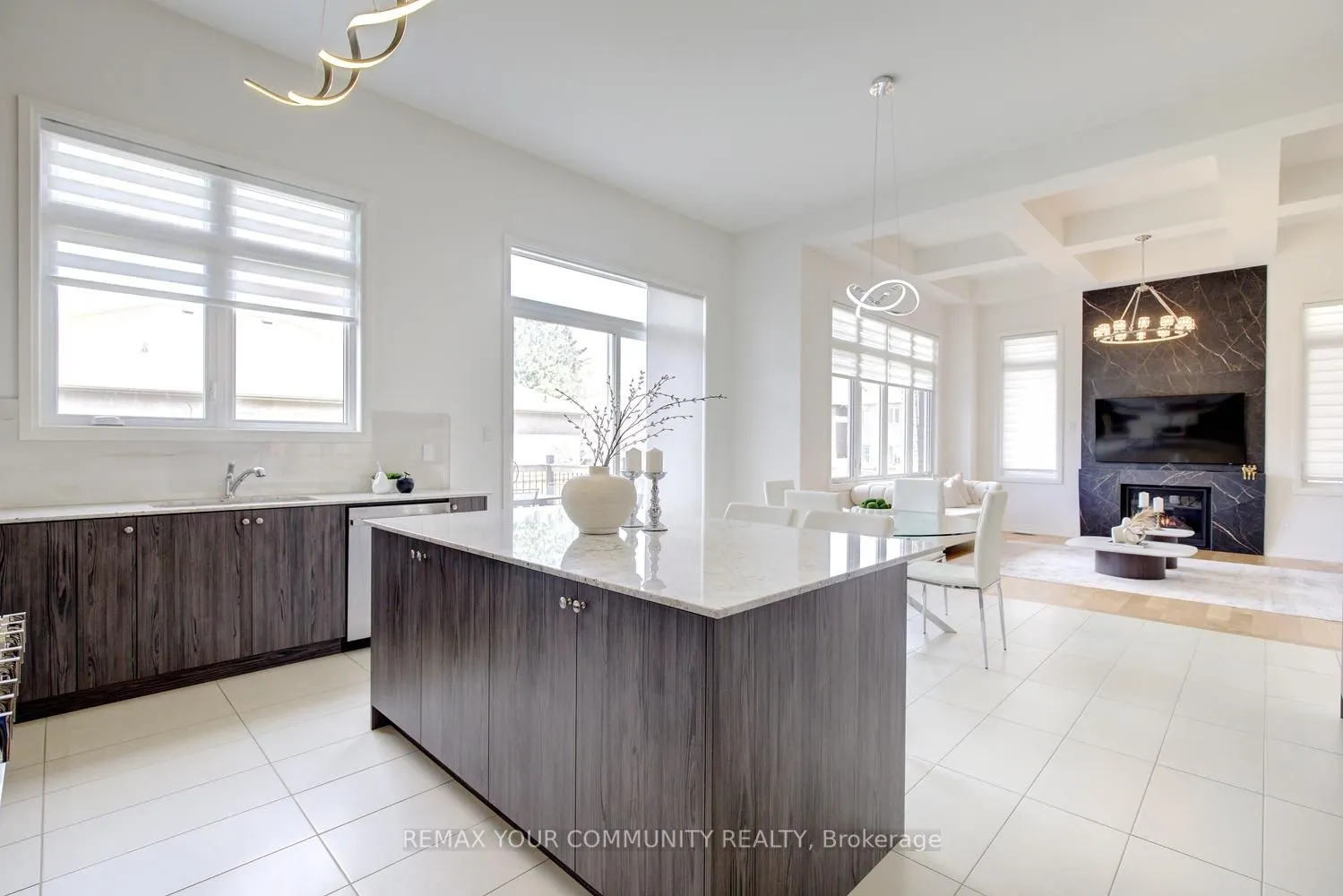96 Bond Crescent