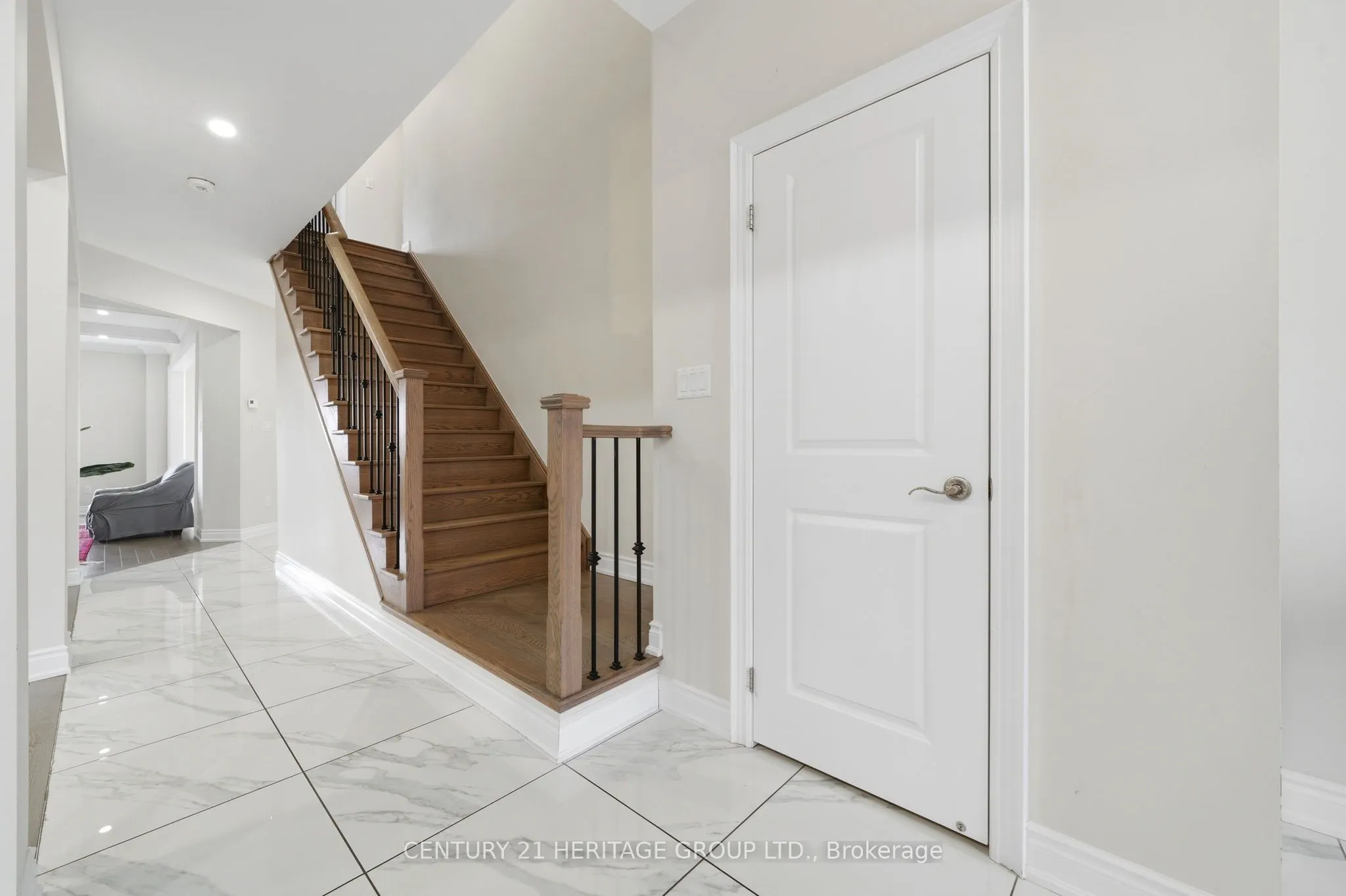 19 Ridgeview Court