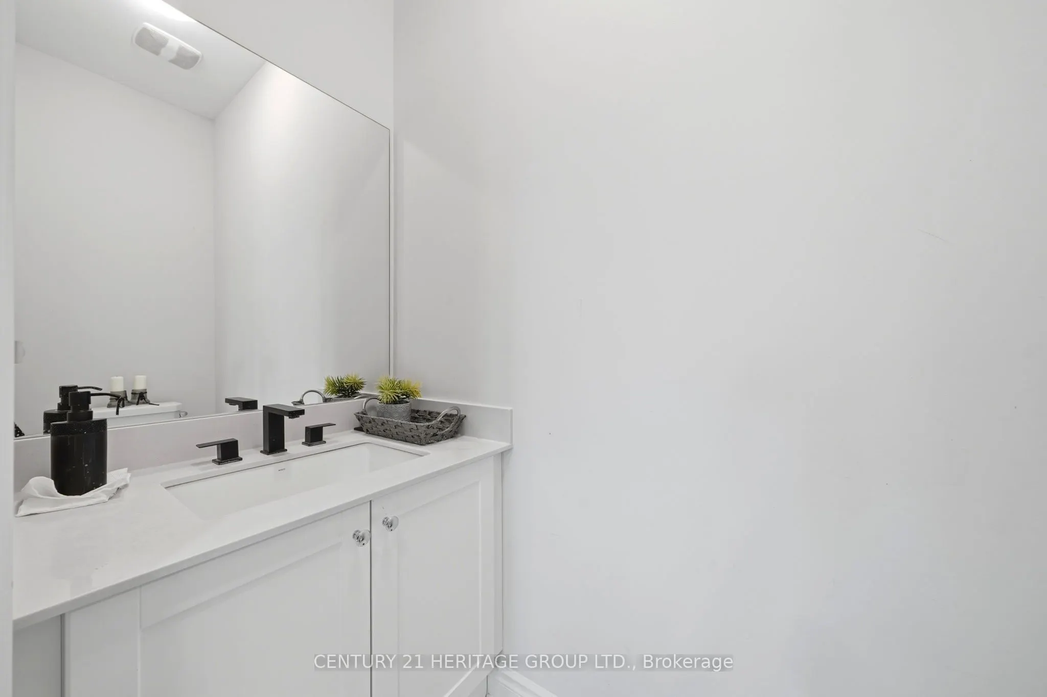 19 Ridgeview Court