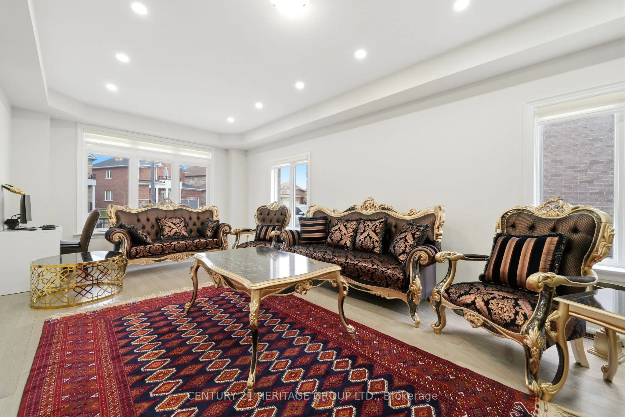 19 Ridgeview Court