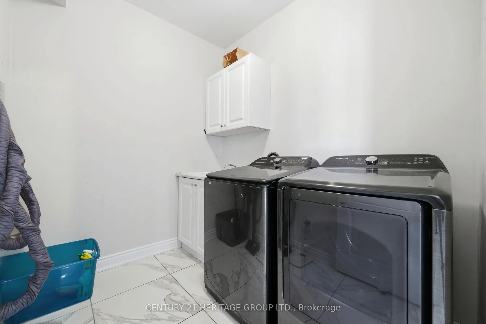 19 Ridgeview Court