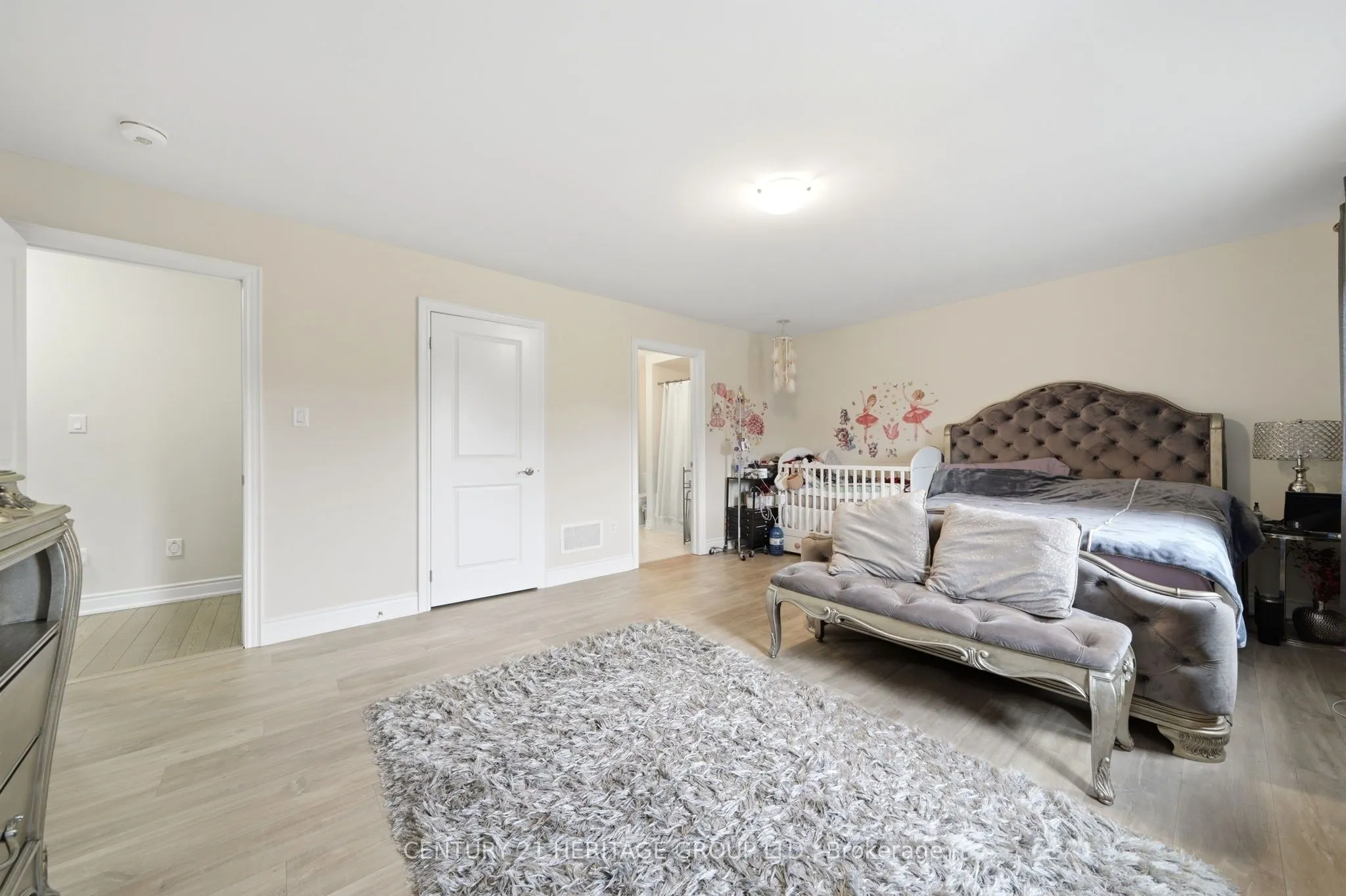 19 Ridgeview Court