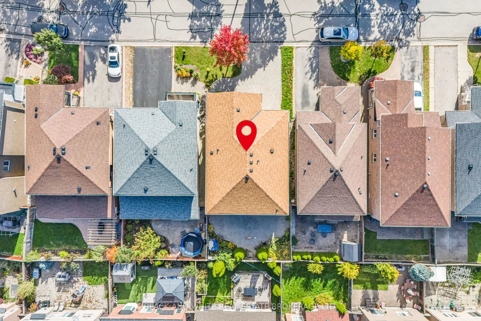 18 Daiseyfield Crescent