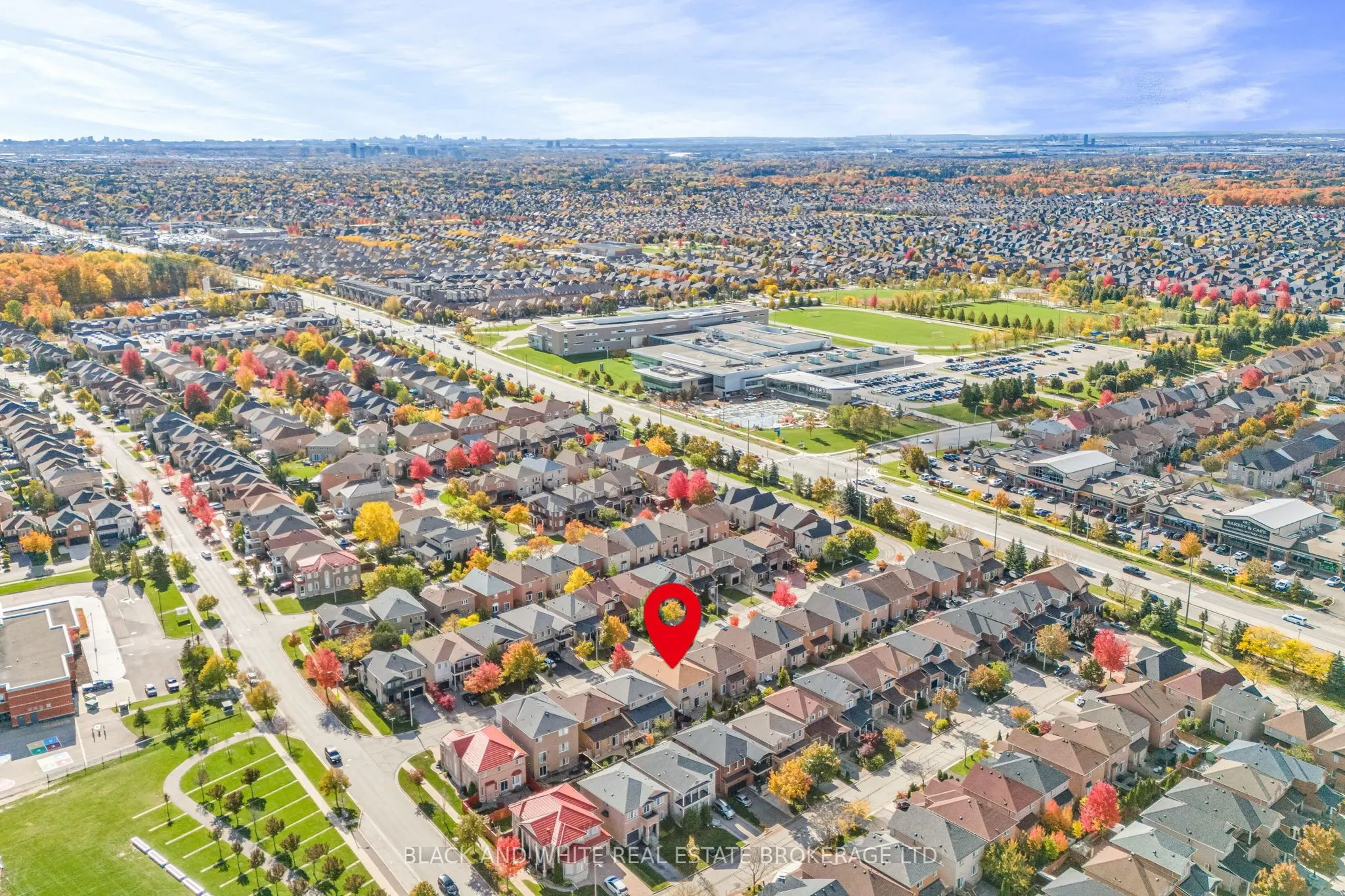 18 Daiseyfield Crescent
