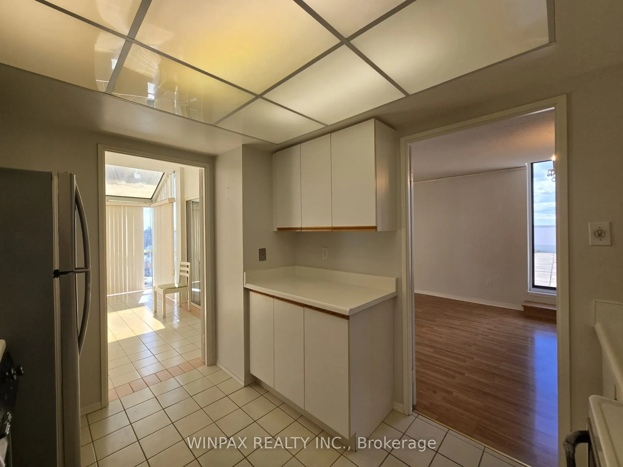20 Harding Boulevard #1202