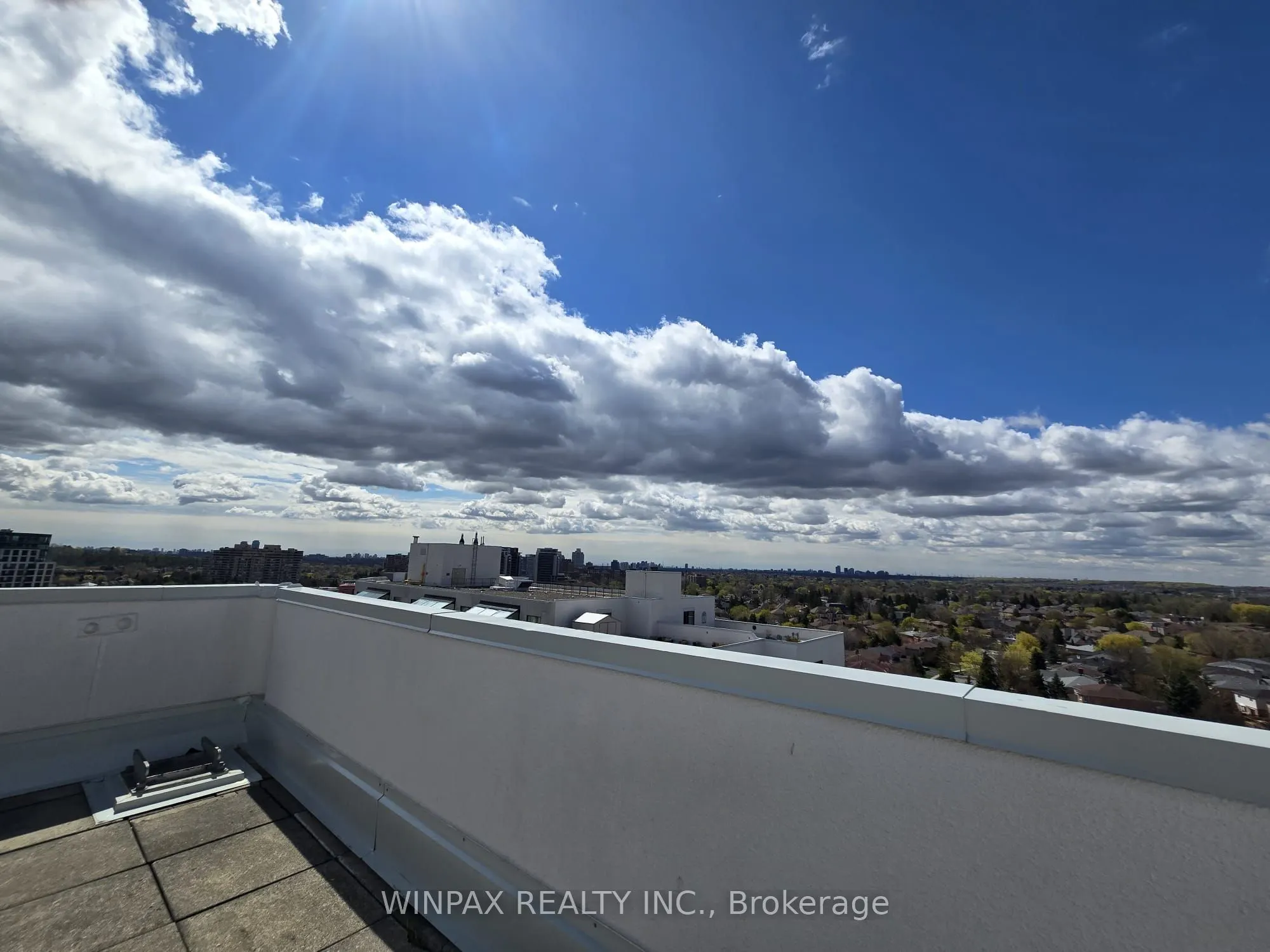 20 Harding Boulevard #1202