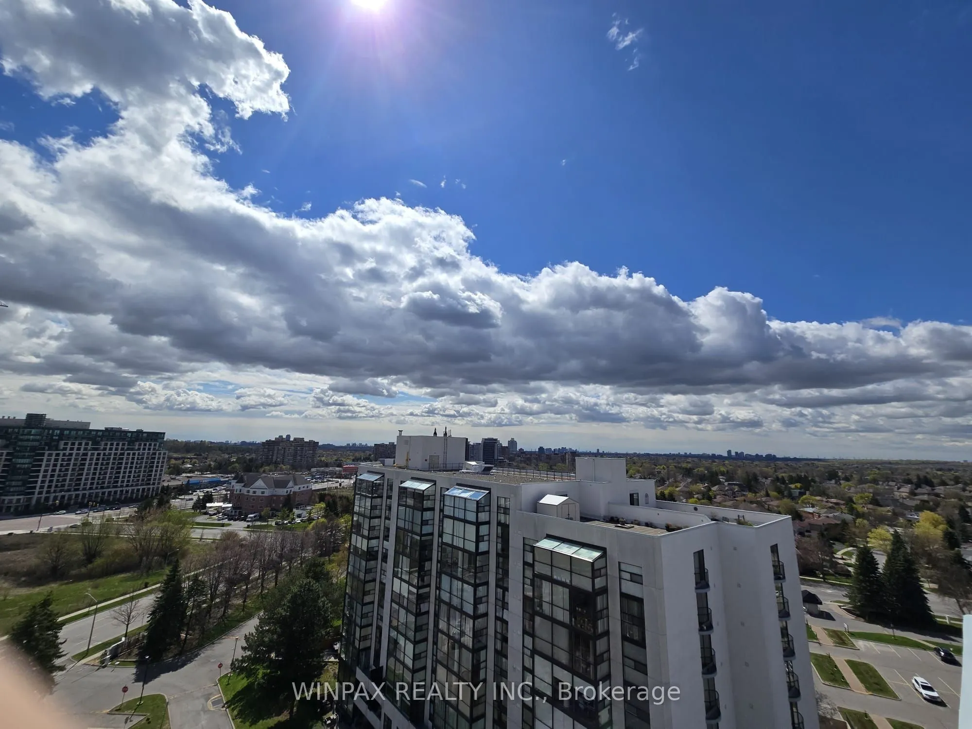 20 Harding Boulevard #1202