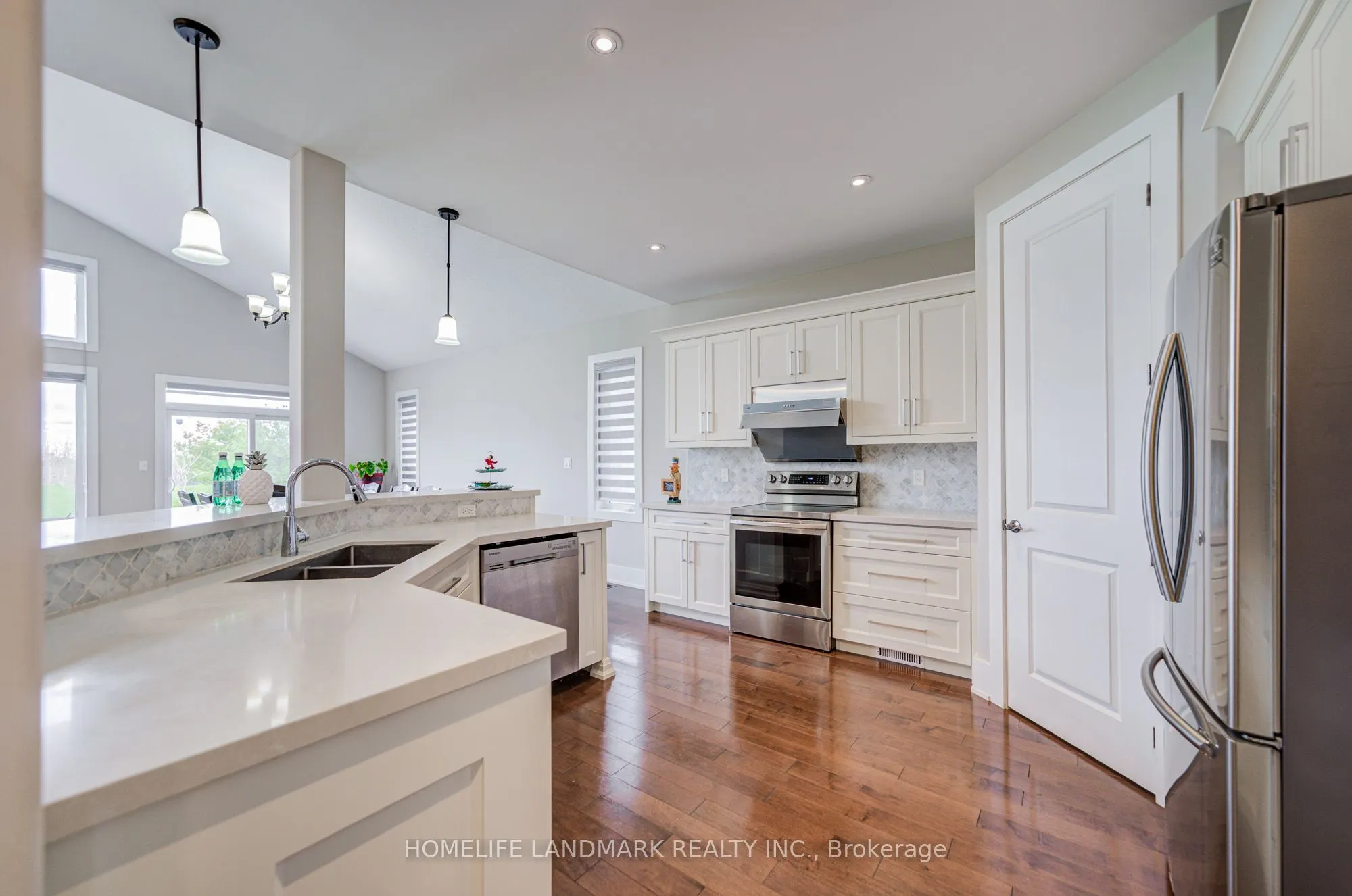 295 Sunnybrae Avenue