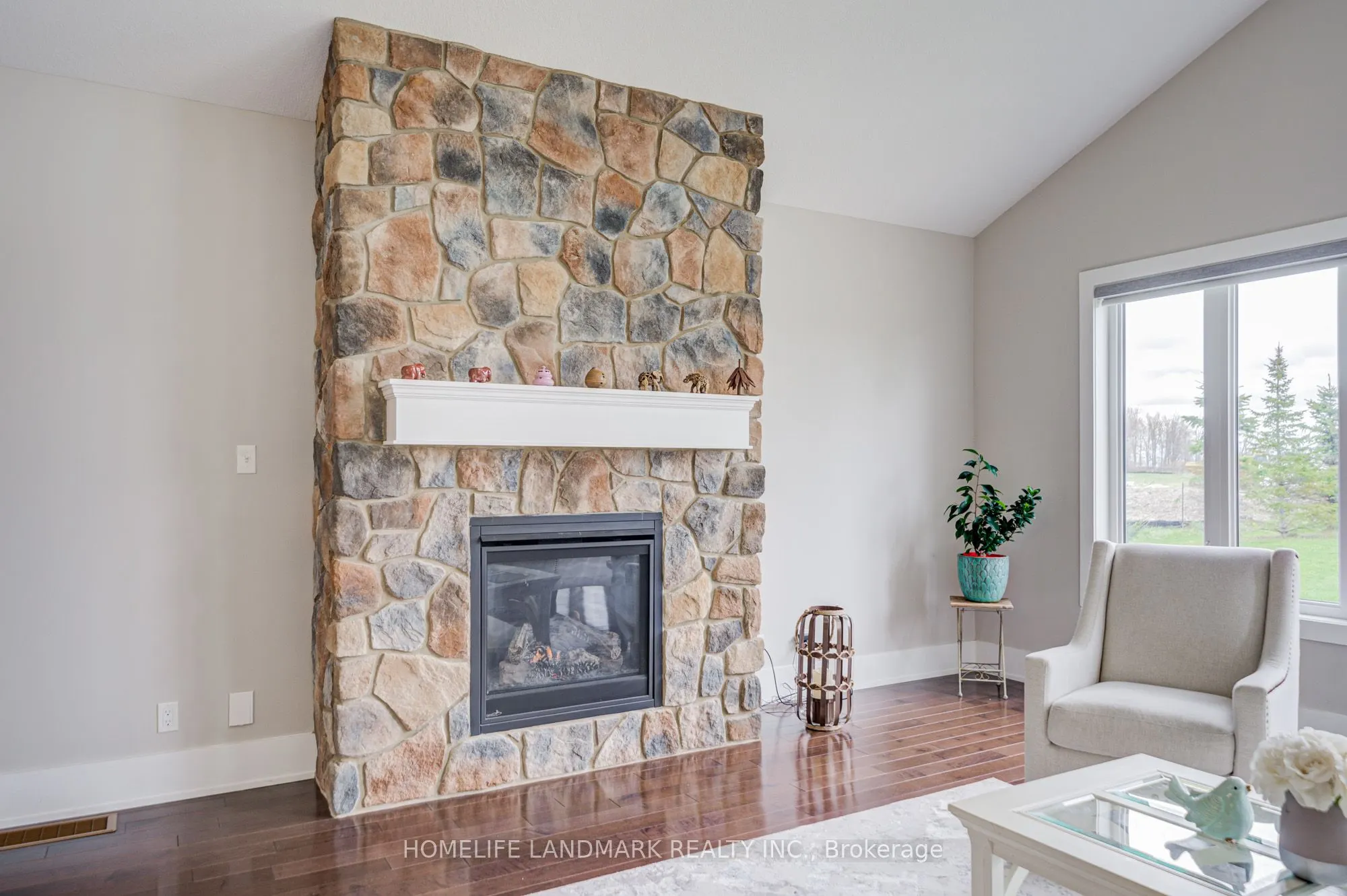 295 Sunnybrae Avenue