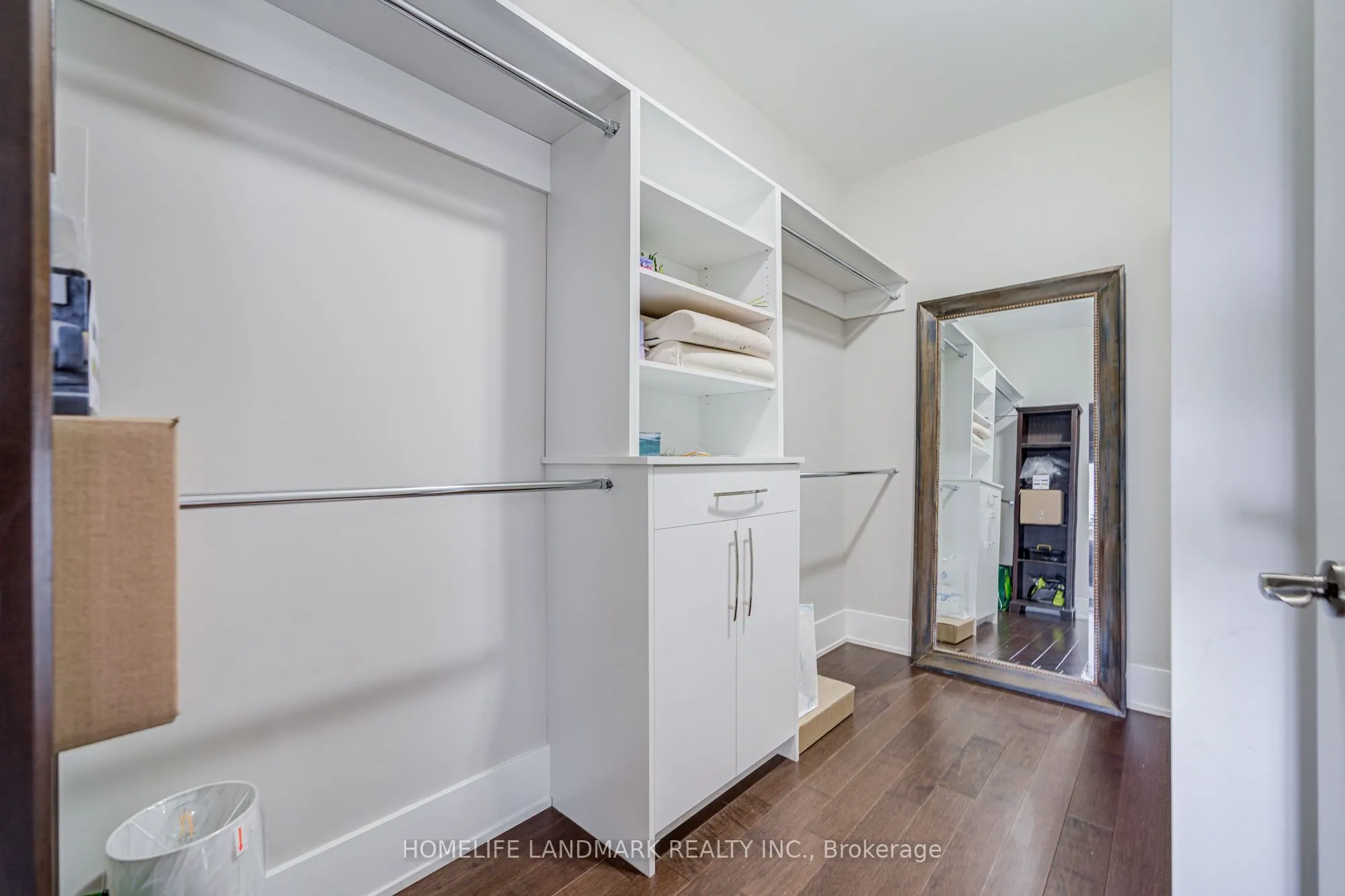 295 Sunnybrae Avenue
