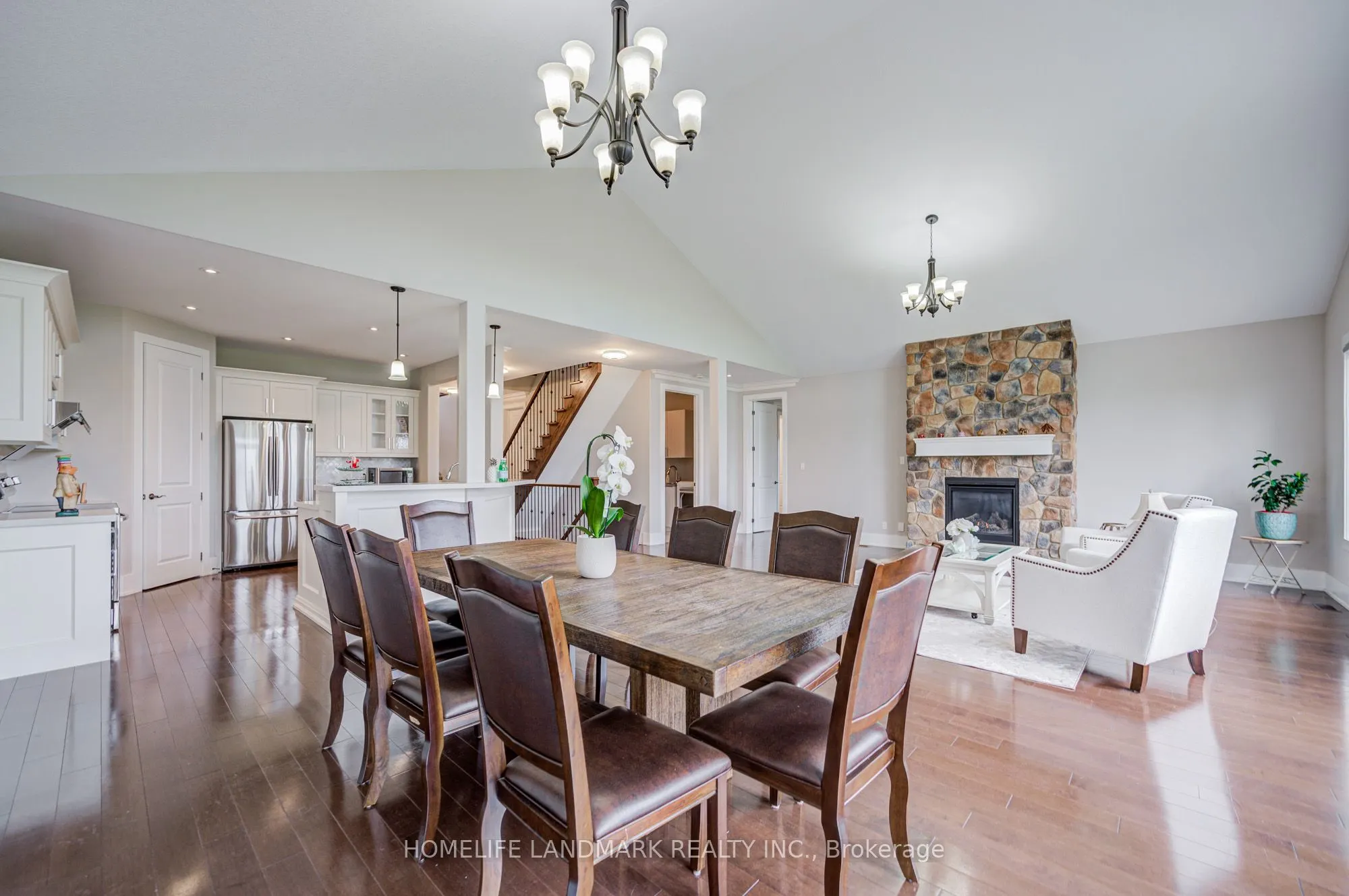 295 Sunnybrae Avenue