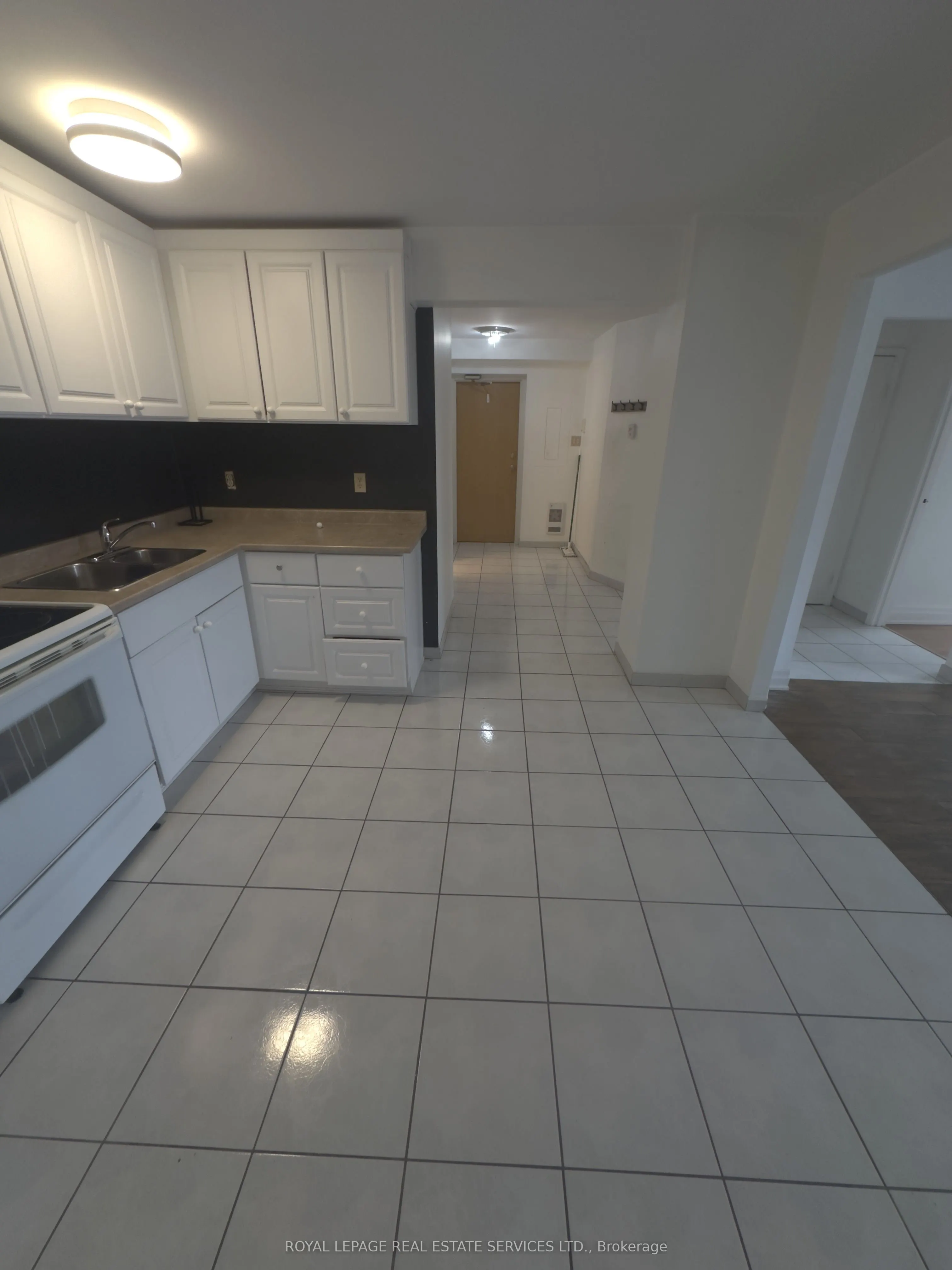 10055 Keele Street #202