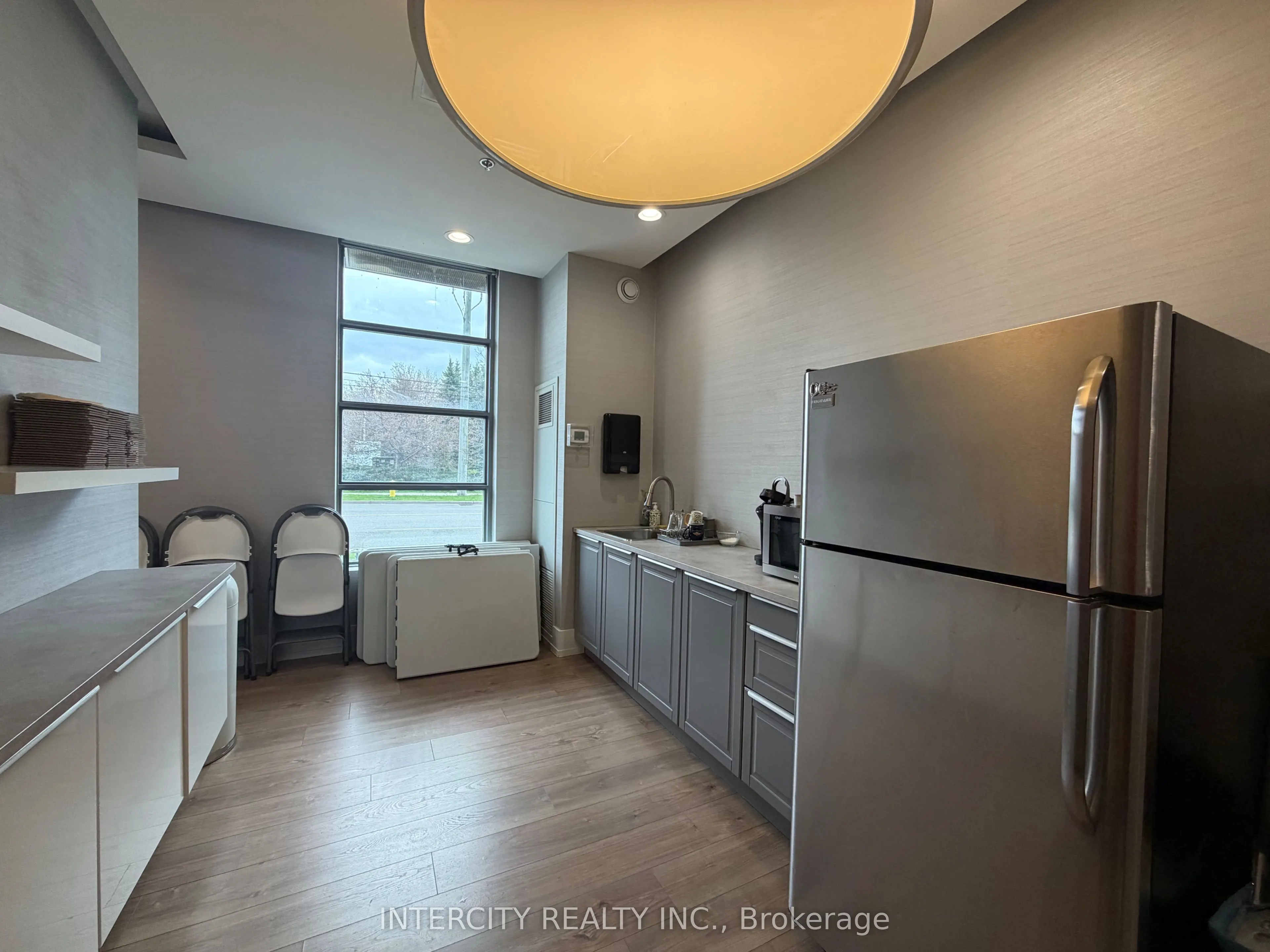 7730 Kipling Avenue #802