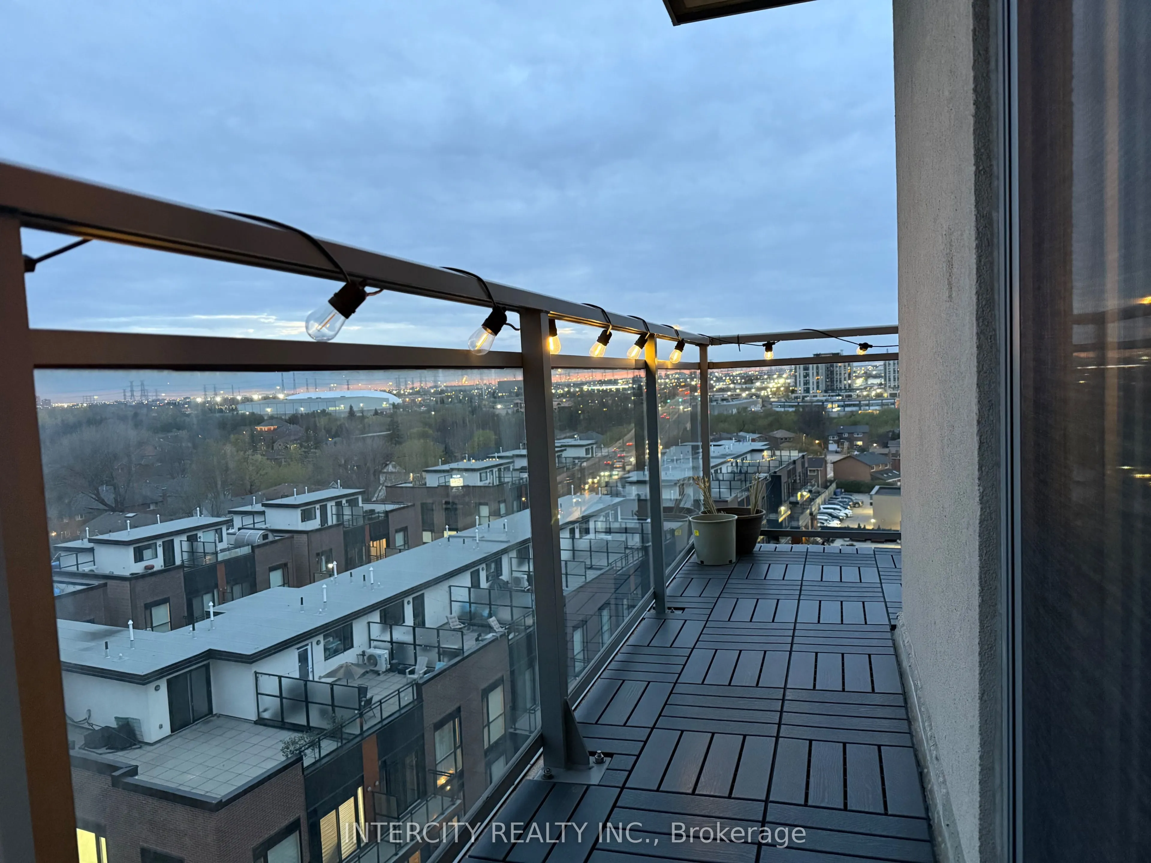 7730 Kipling Avenue #802