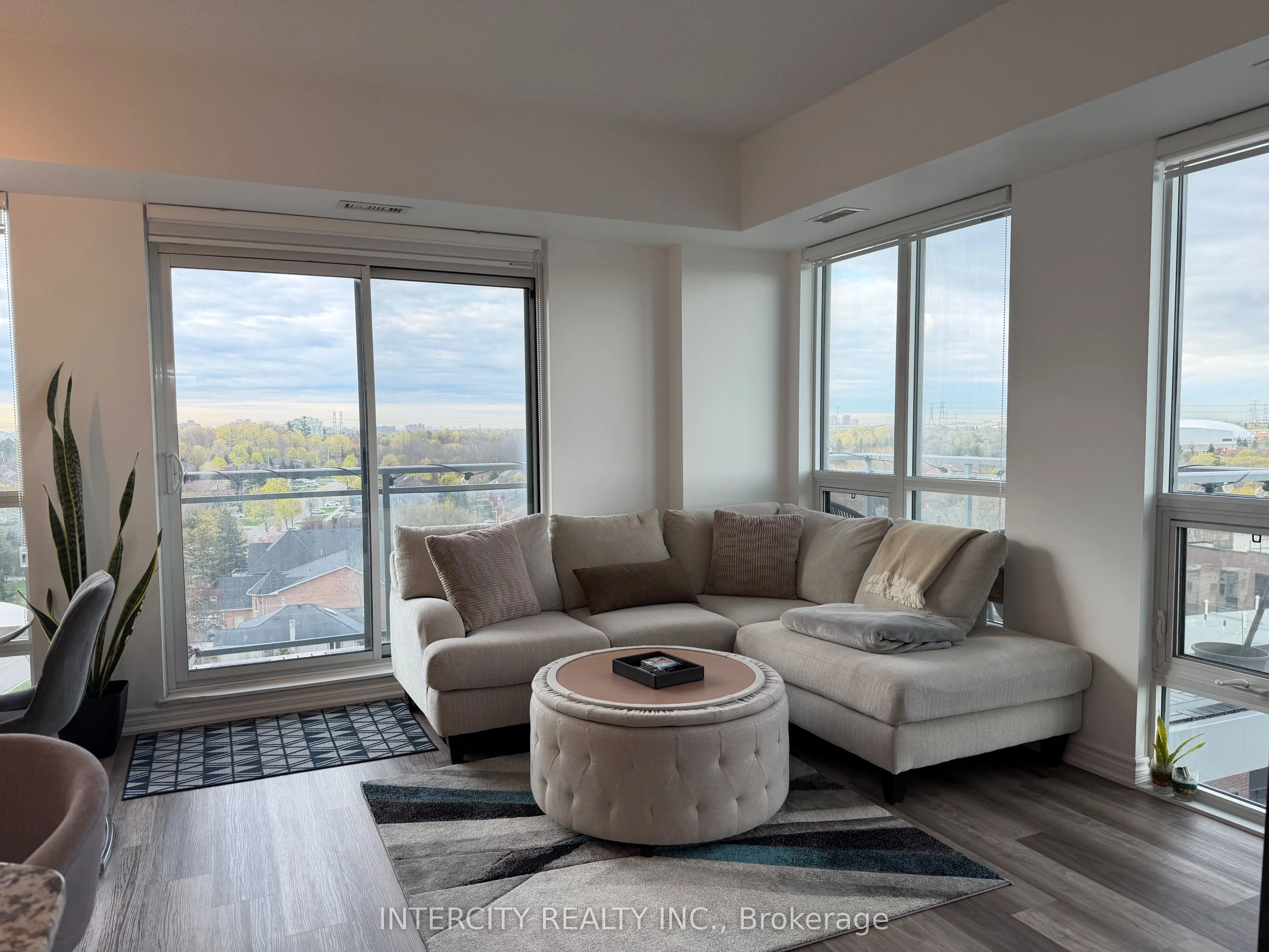 7730 Kipling Avenue #802