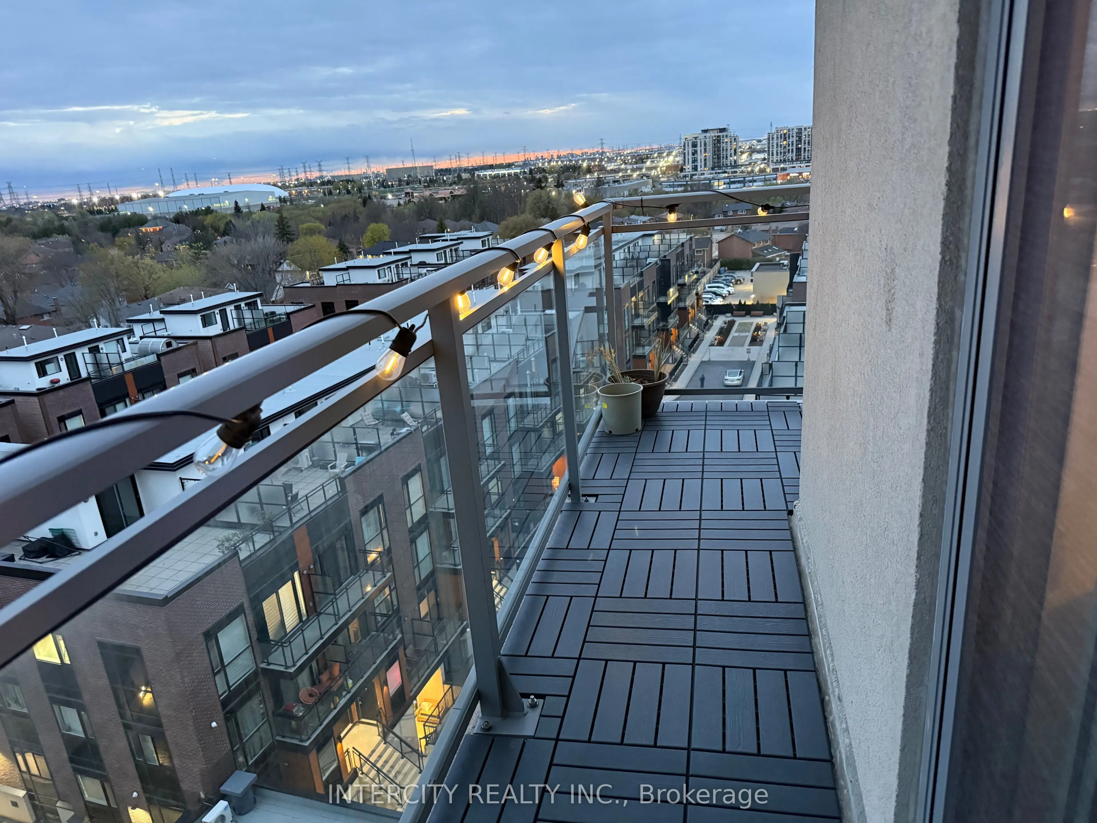 7730 Kipling Avenue #802