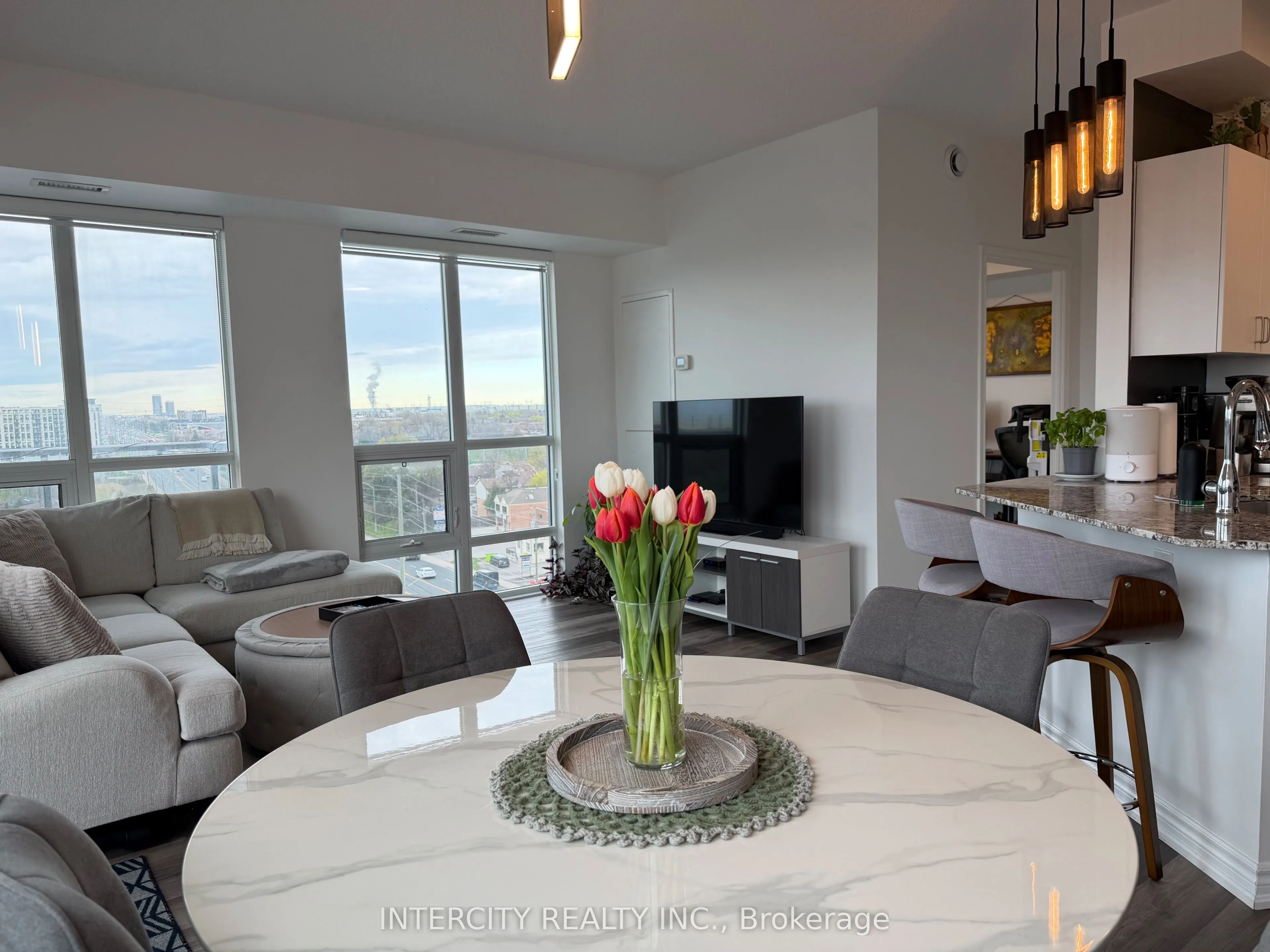 7730 Kipling Avenue #802