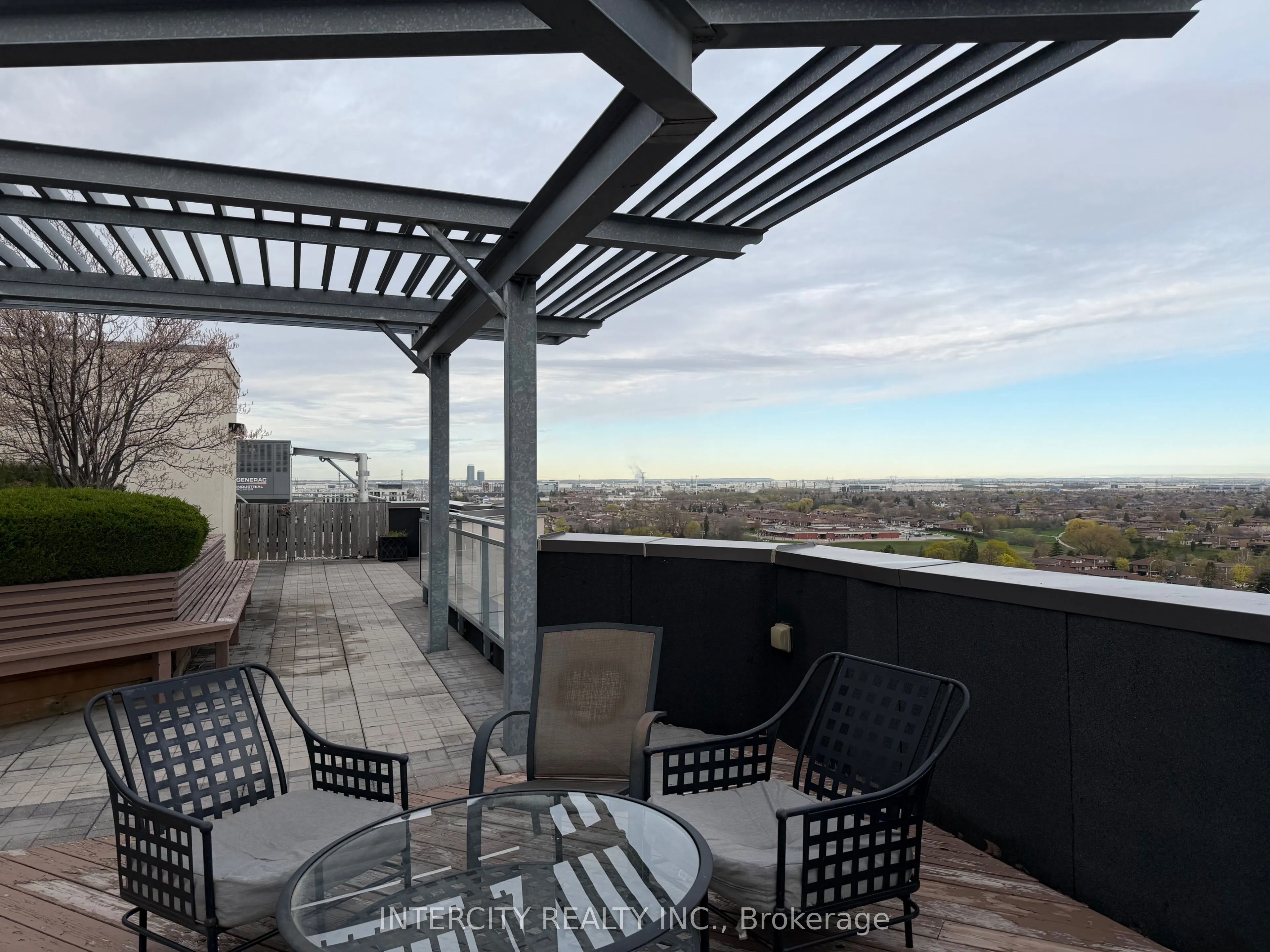 7730 Kipling Avenue #802