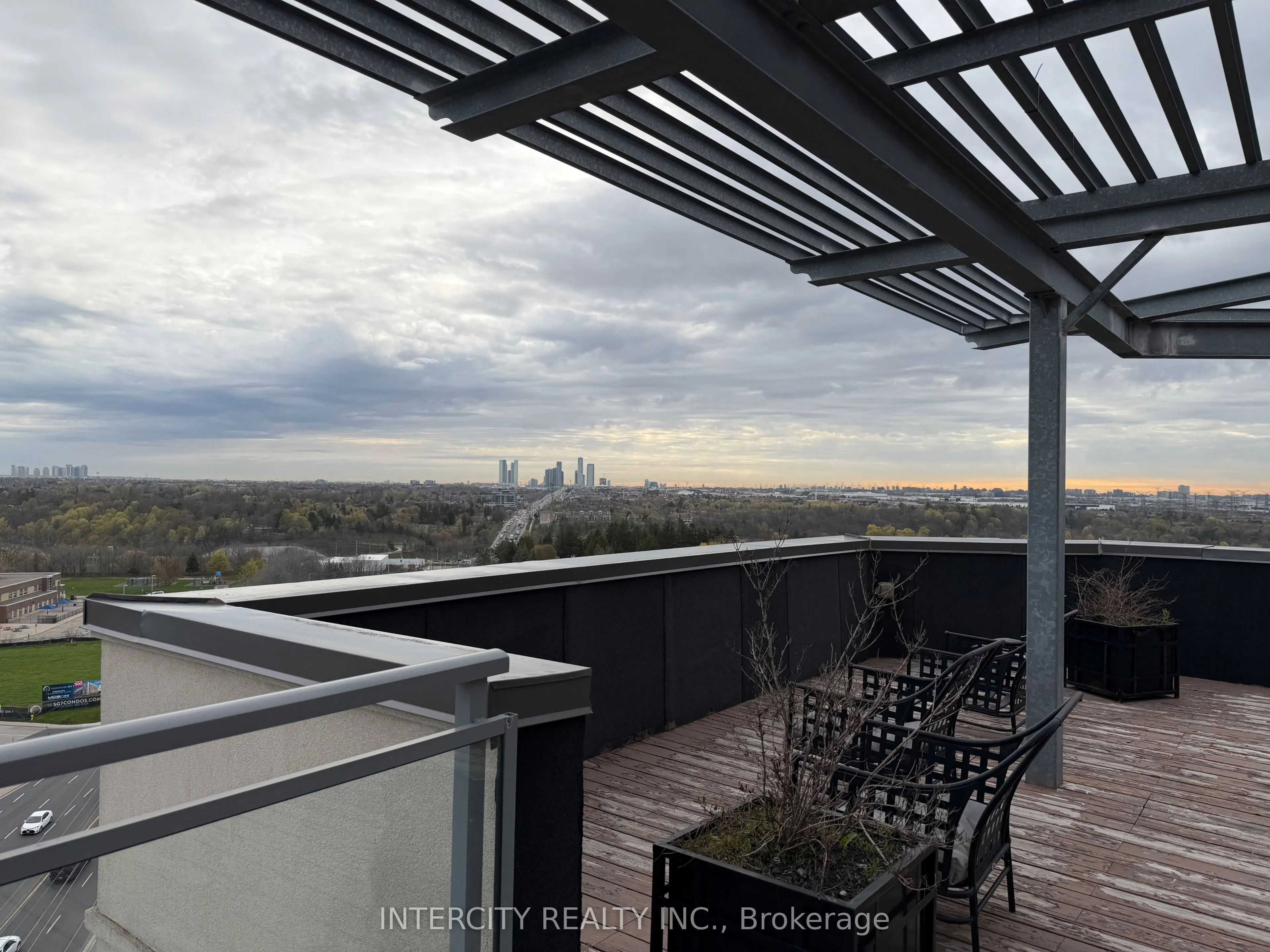 7730 Kipling Avenue #802