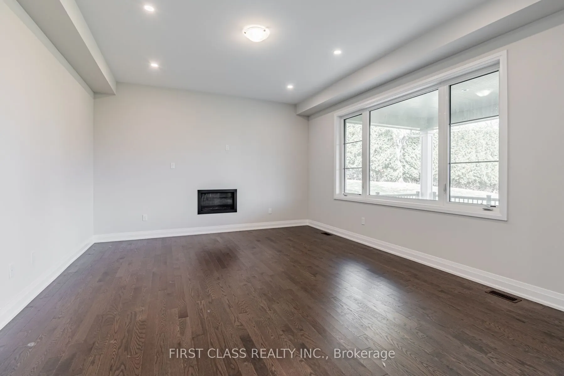 15 Kenneth Campbell Court