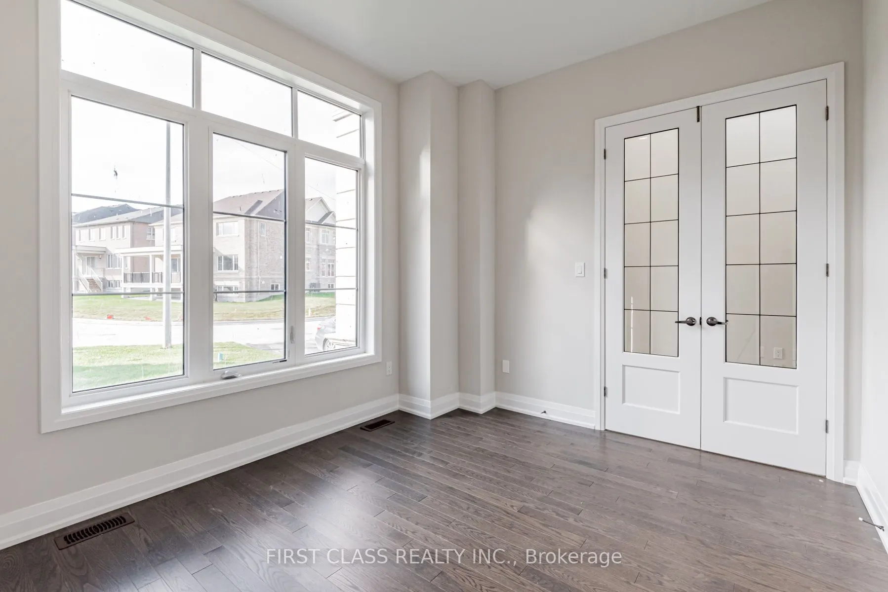 15 Kenneth Campbell Court