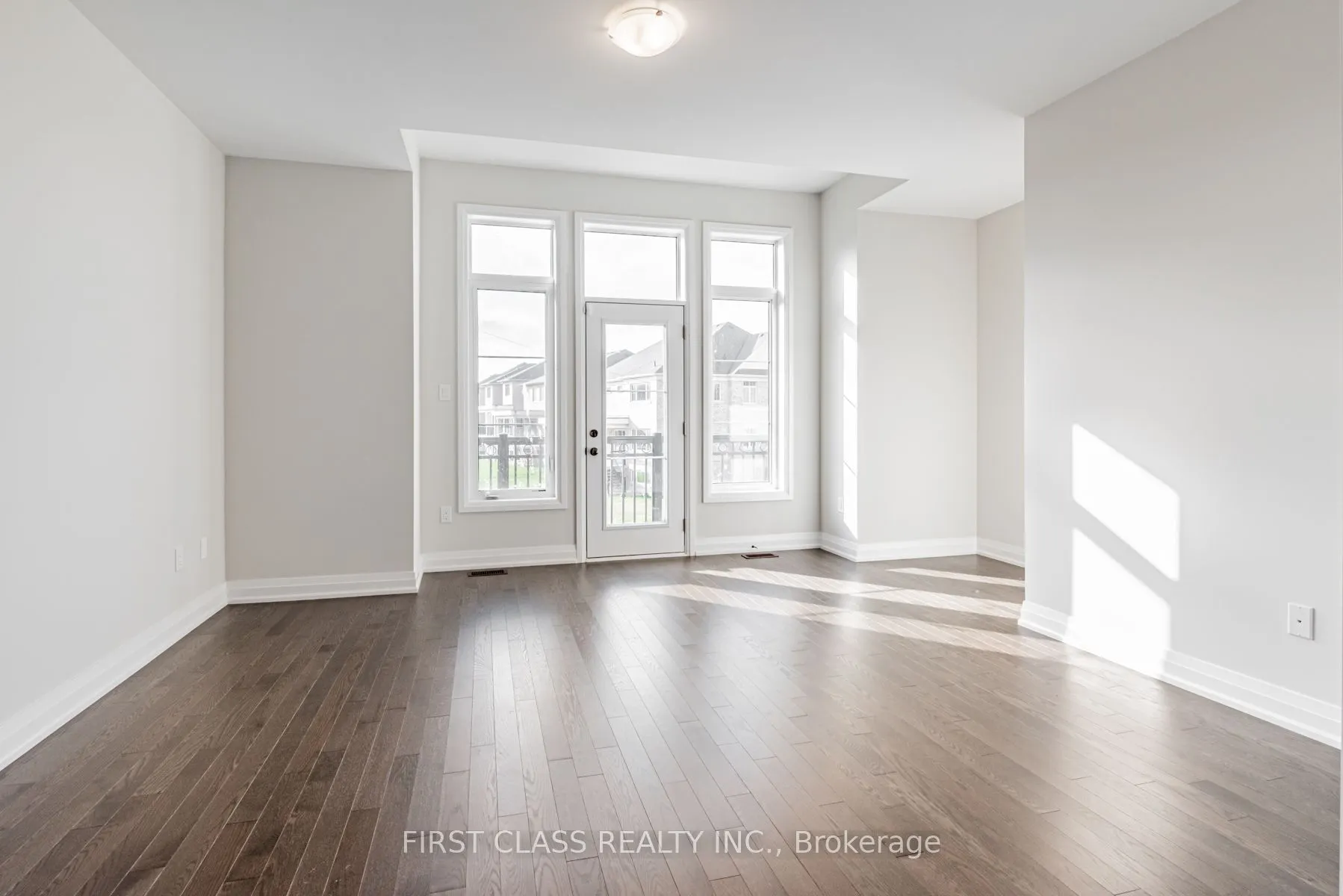 15 Kenneth Campbell Court