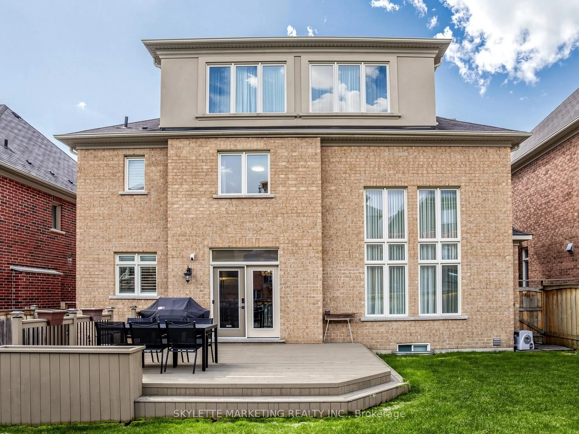 24 Royal West Road