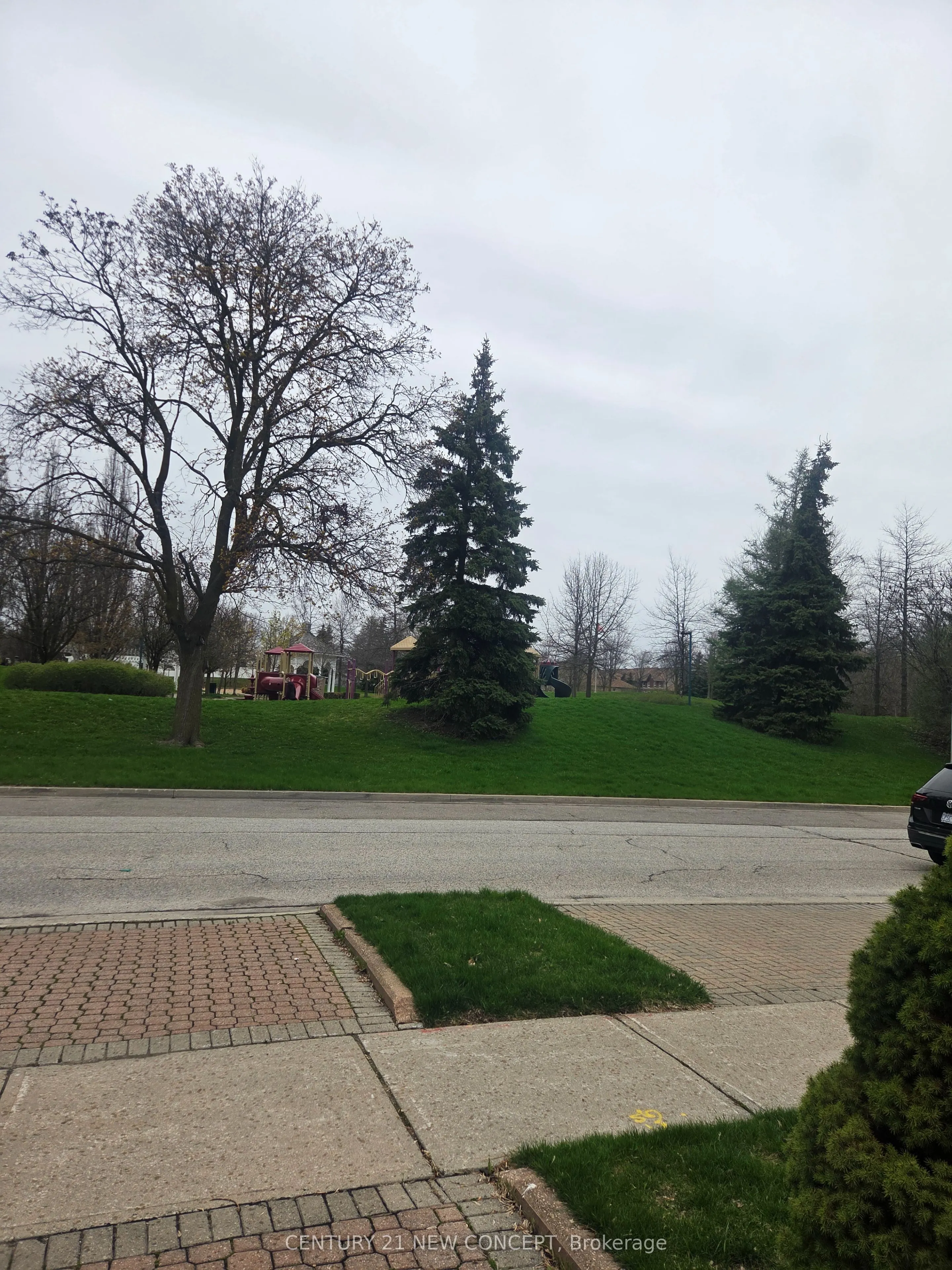 74 Dunsmore Crescent