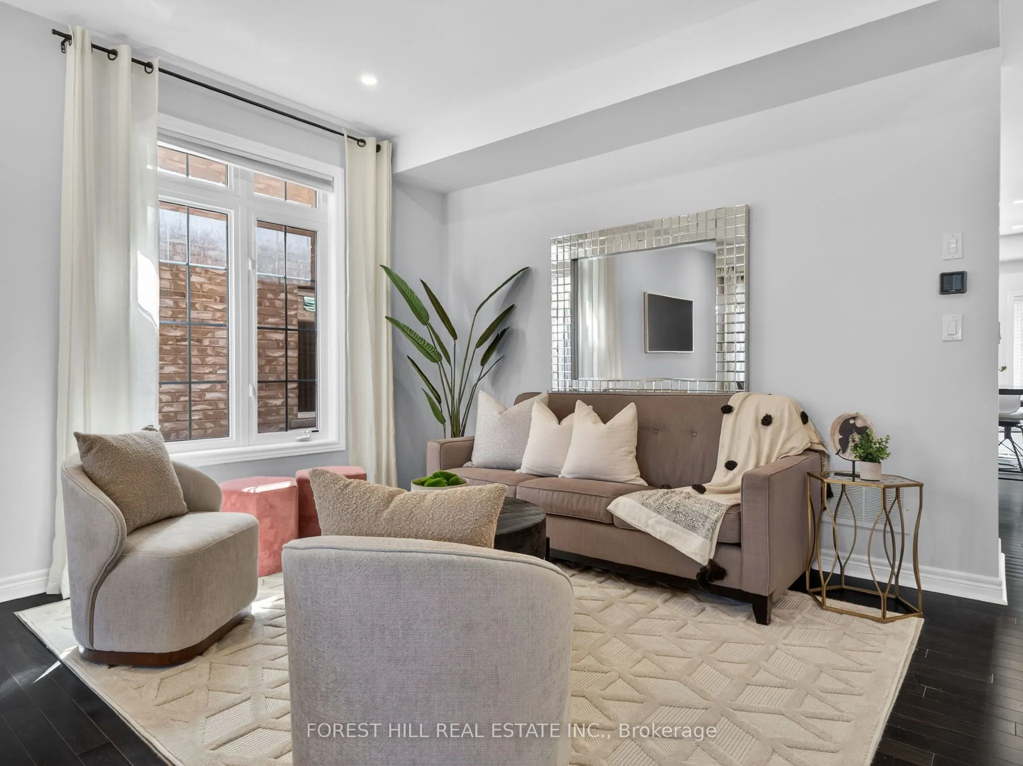 12 Wallenberg Drive