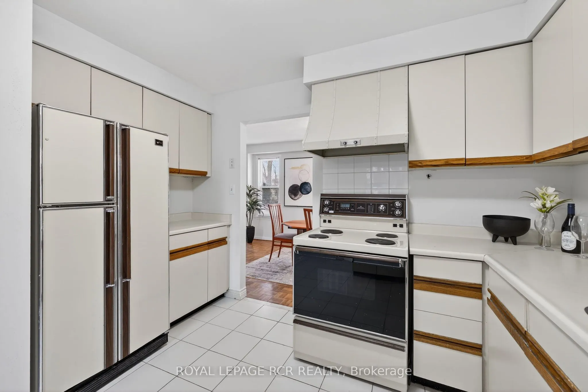 68 Confederation Way #44
