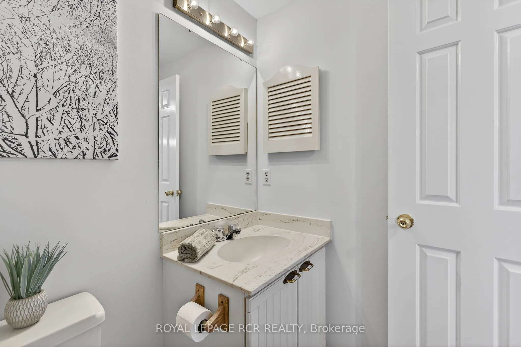 68 Confederation Way #44