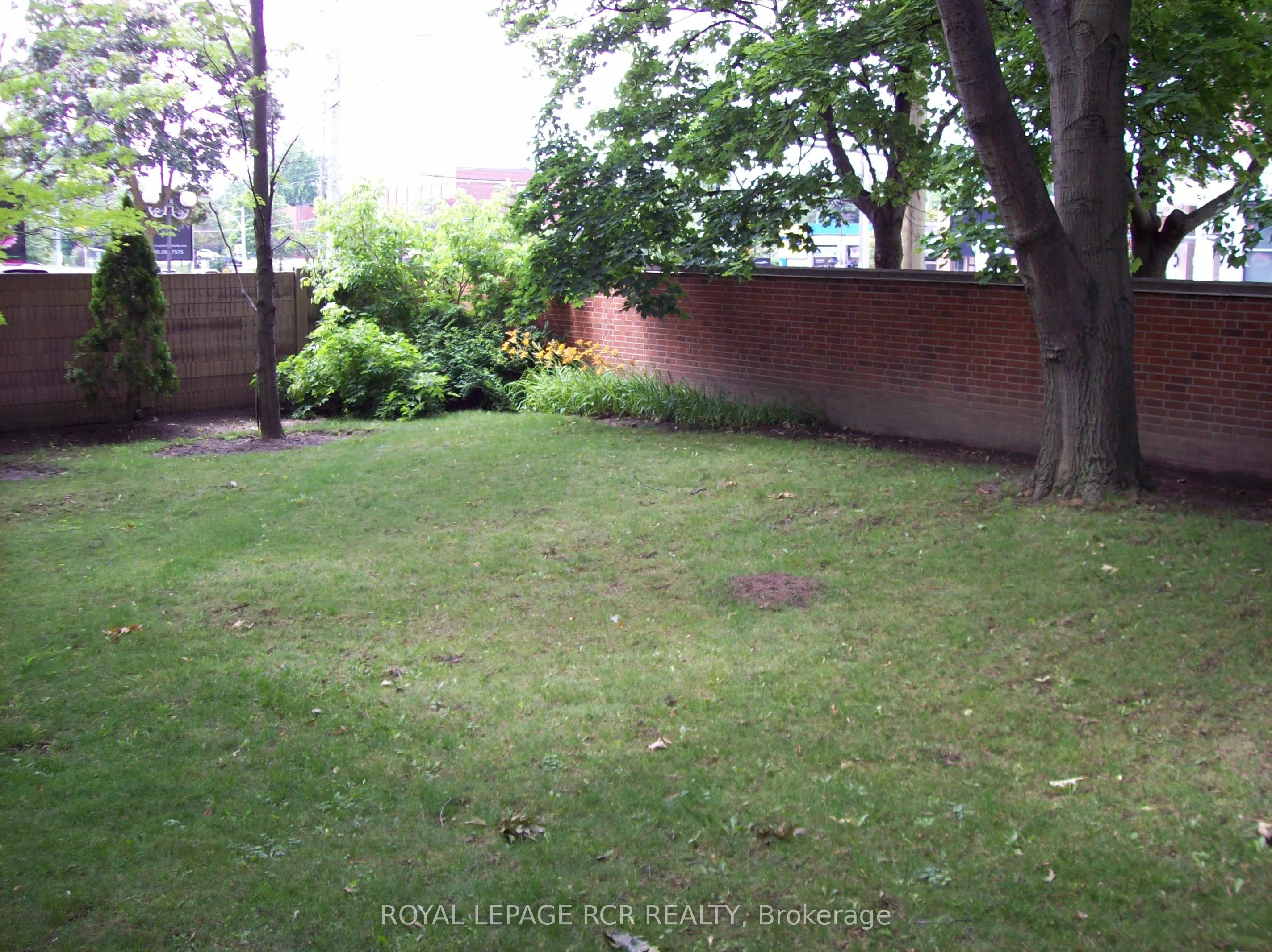 68 Confederation Way #44