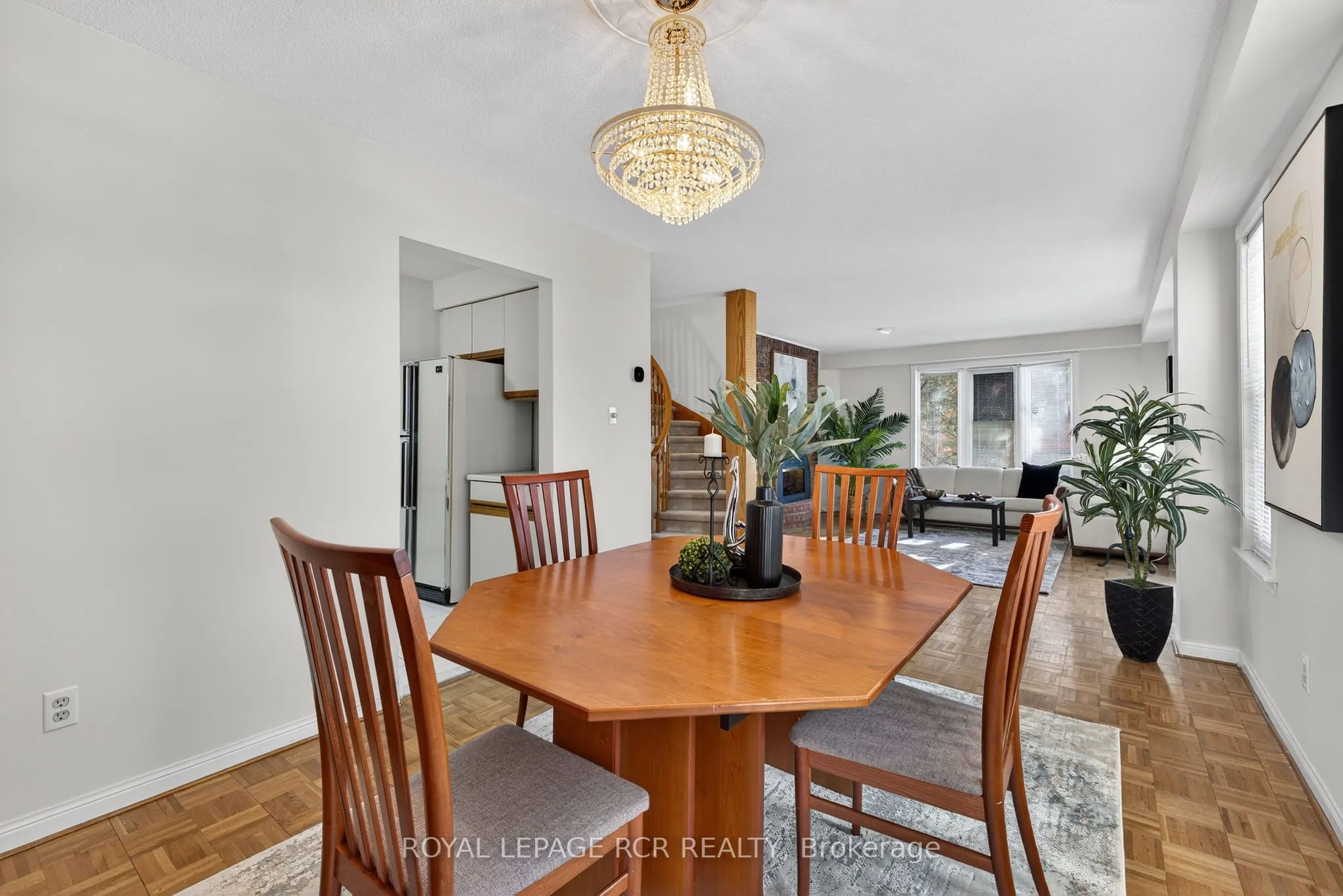 68 Confederation Way #44