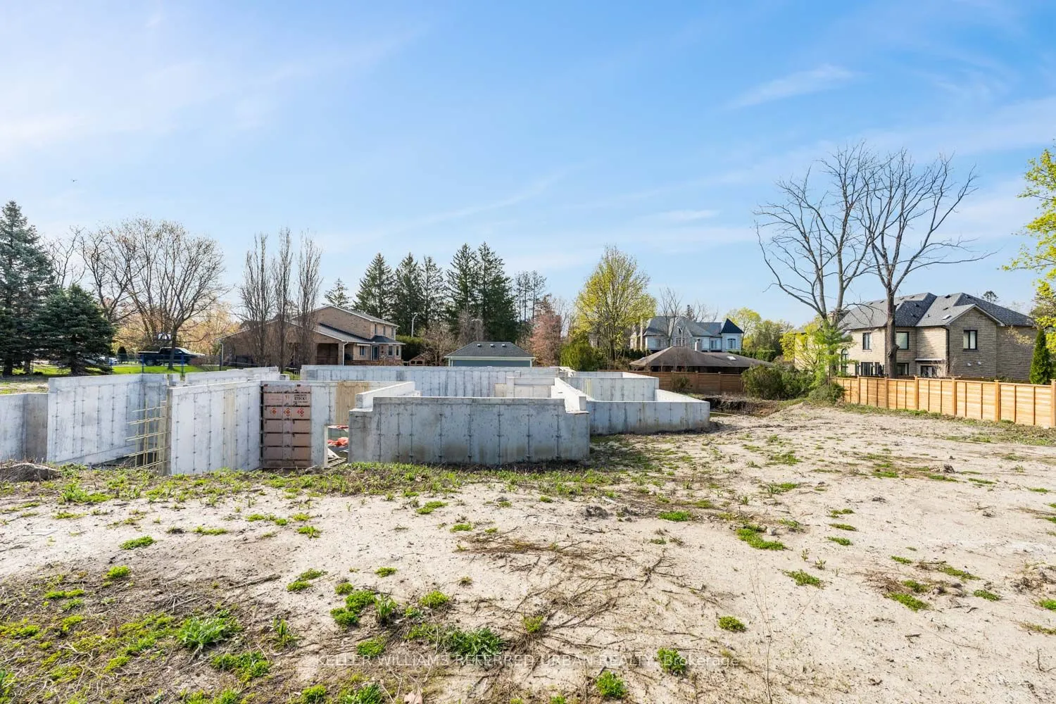6 Maryvale Crescent