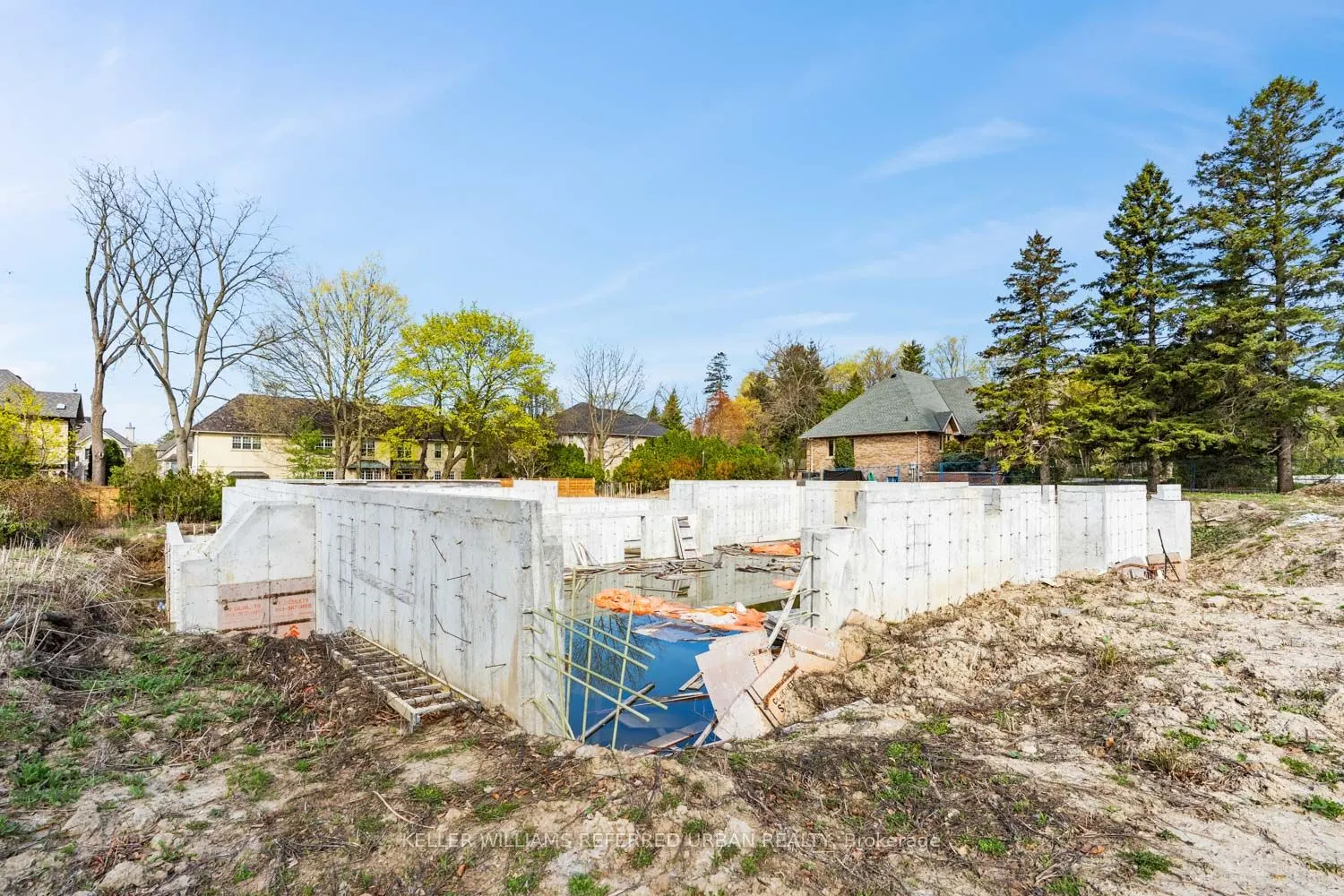 6 Maryvale Crescent