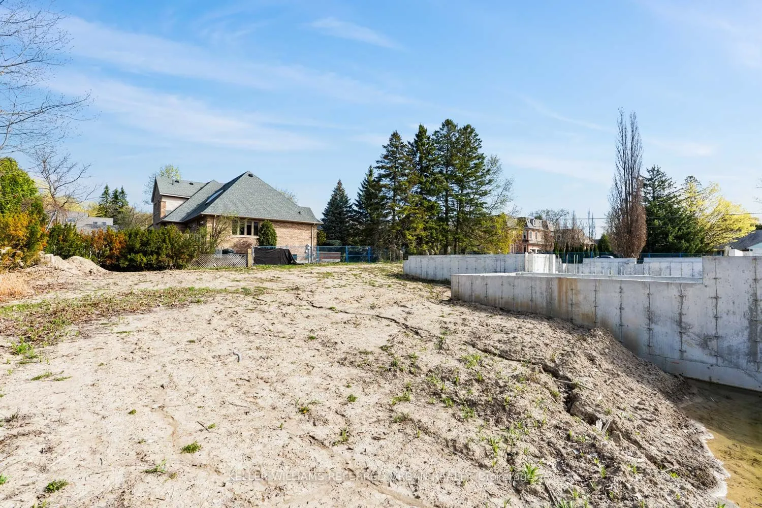 6 Maryvale Crescent