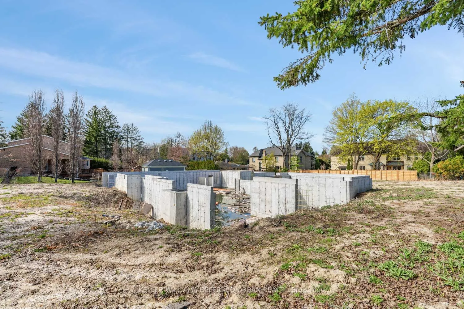 6 Maryvale Crescent