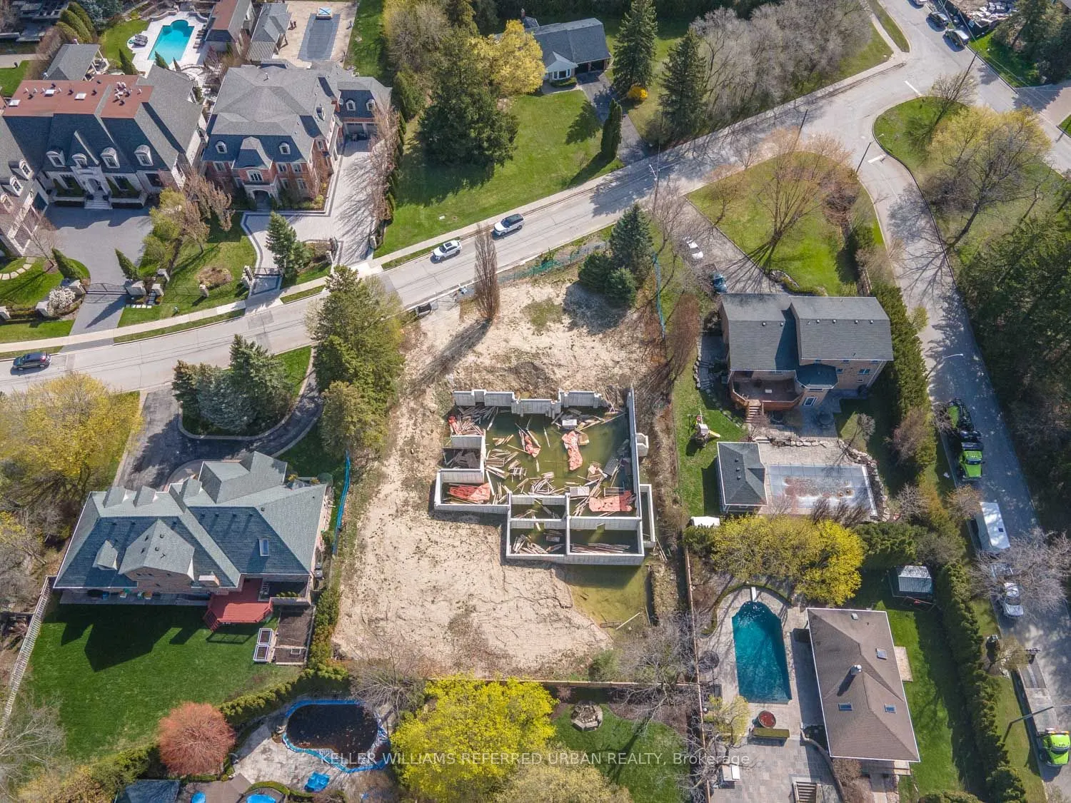 6 Maryvale Crescent
