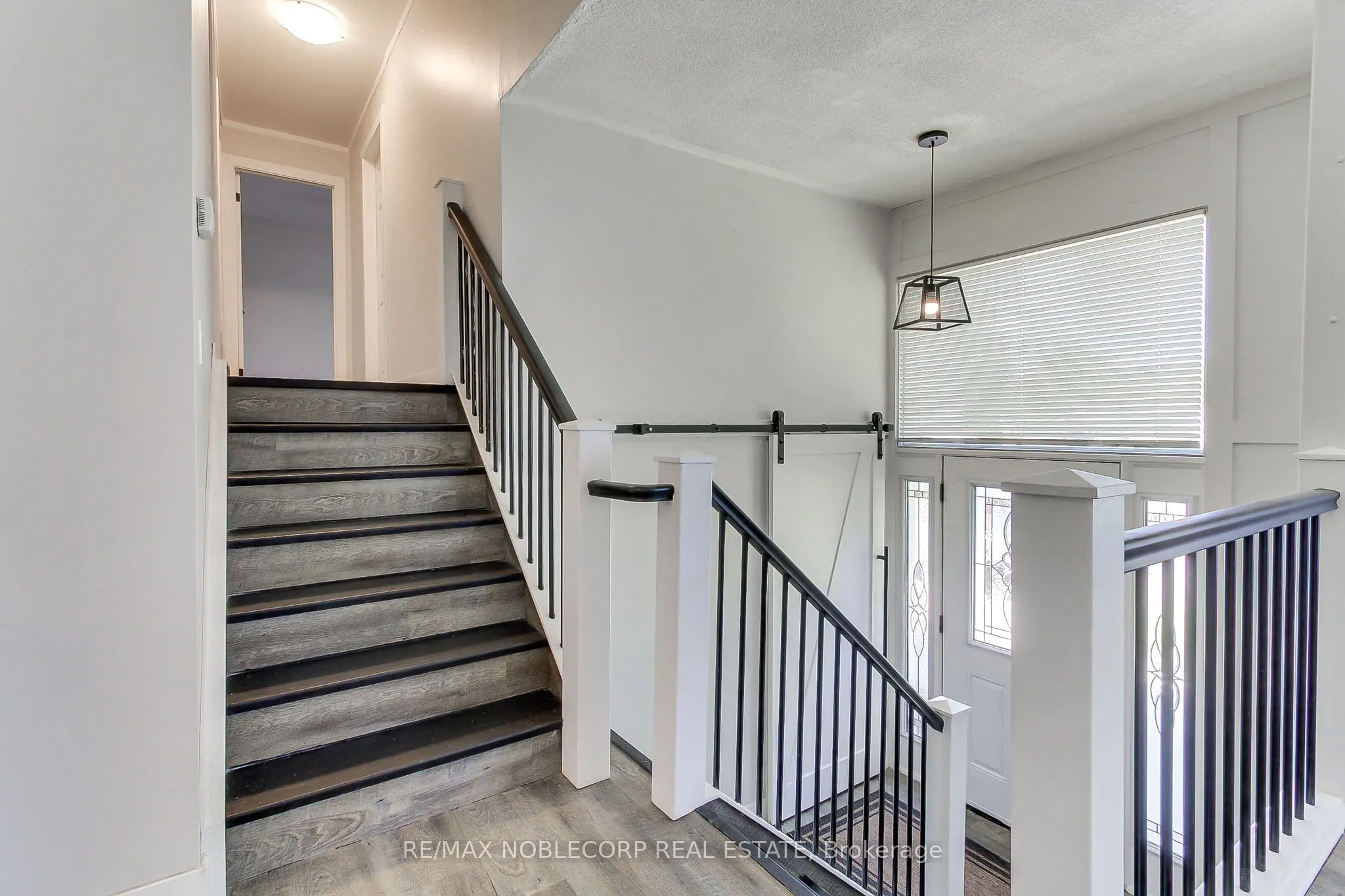 17 Larkdale Crescent