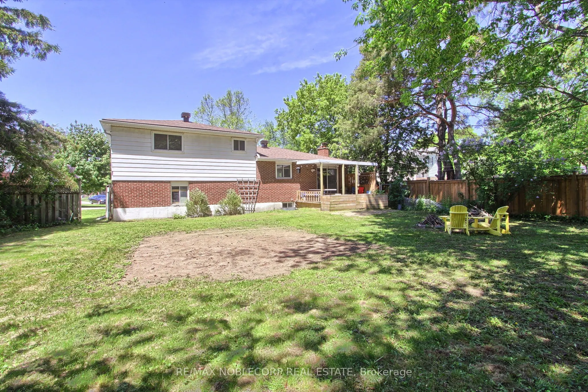 17 Larkdale Crescent