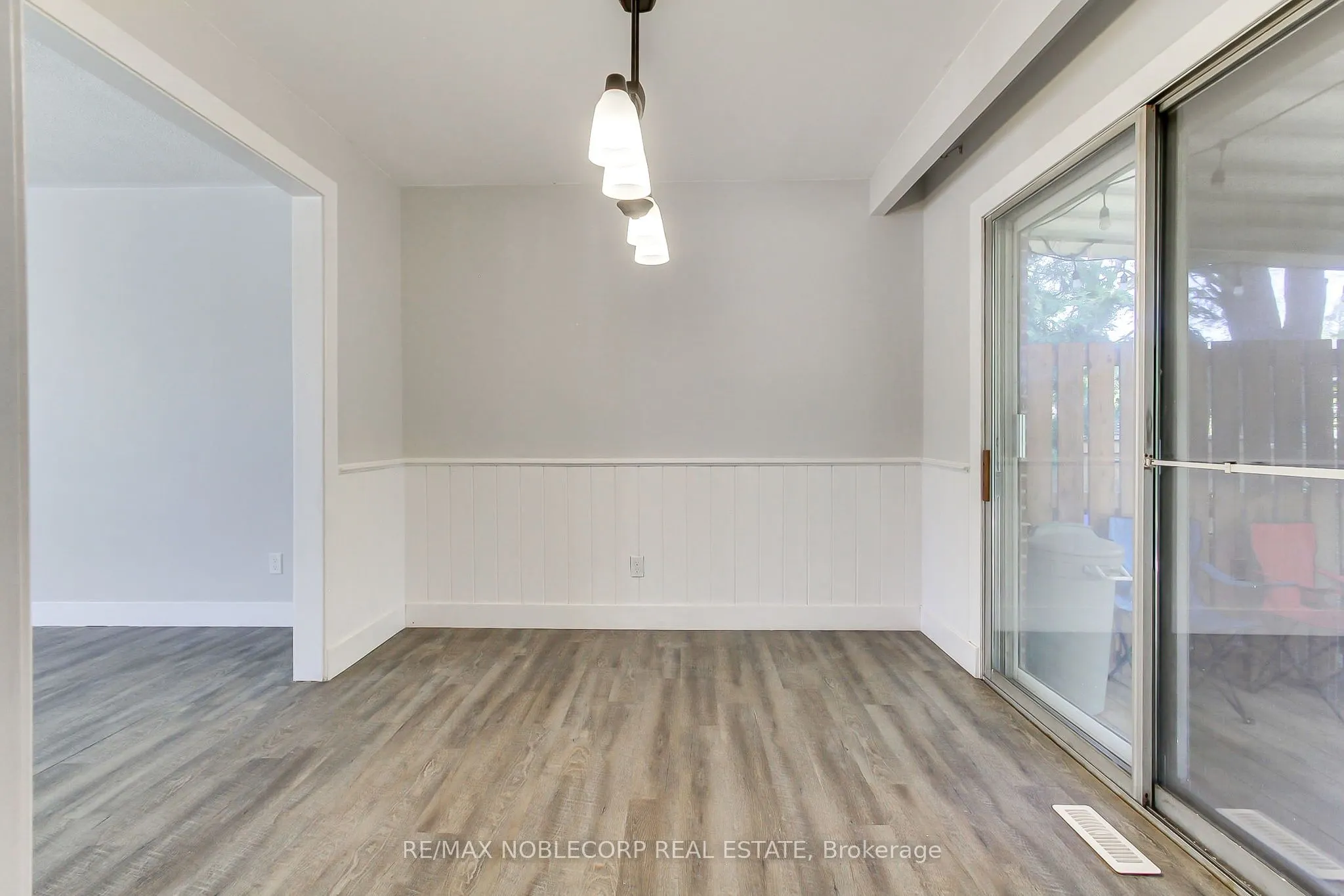 17 Larkdale Crescent