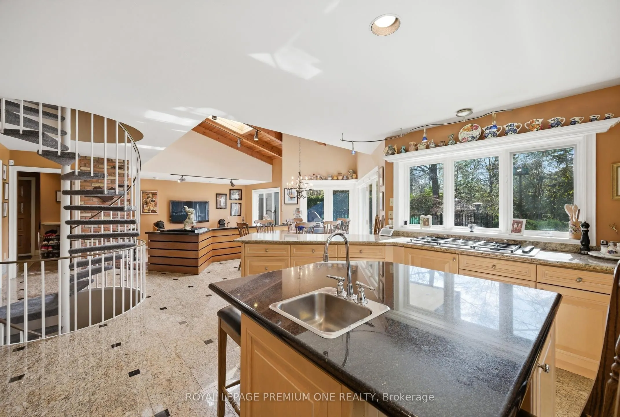 72 Golf Avenue