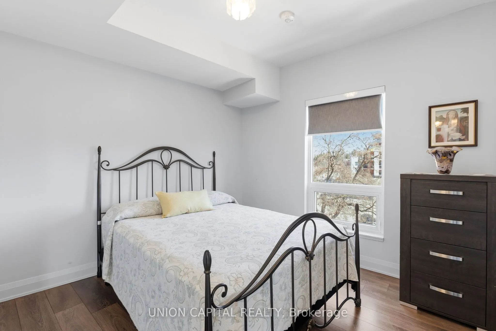 112 Woodbridge Avenue #412