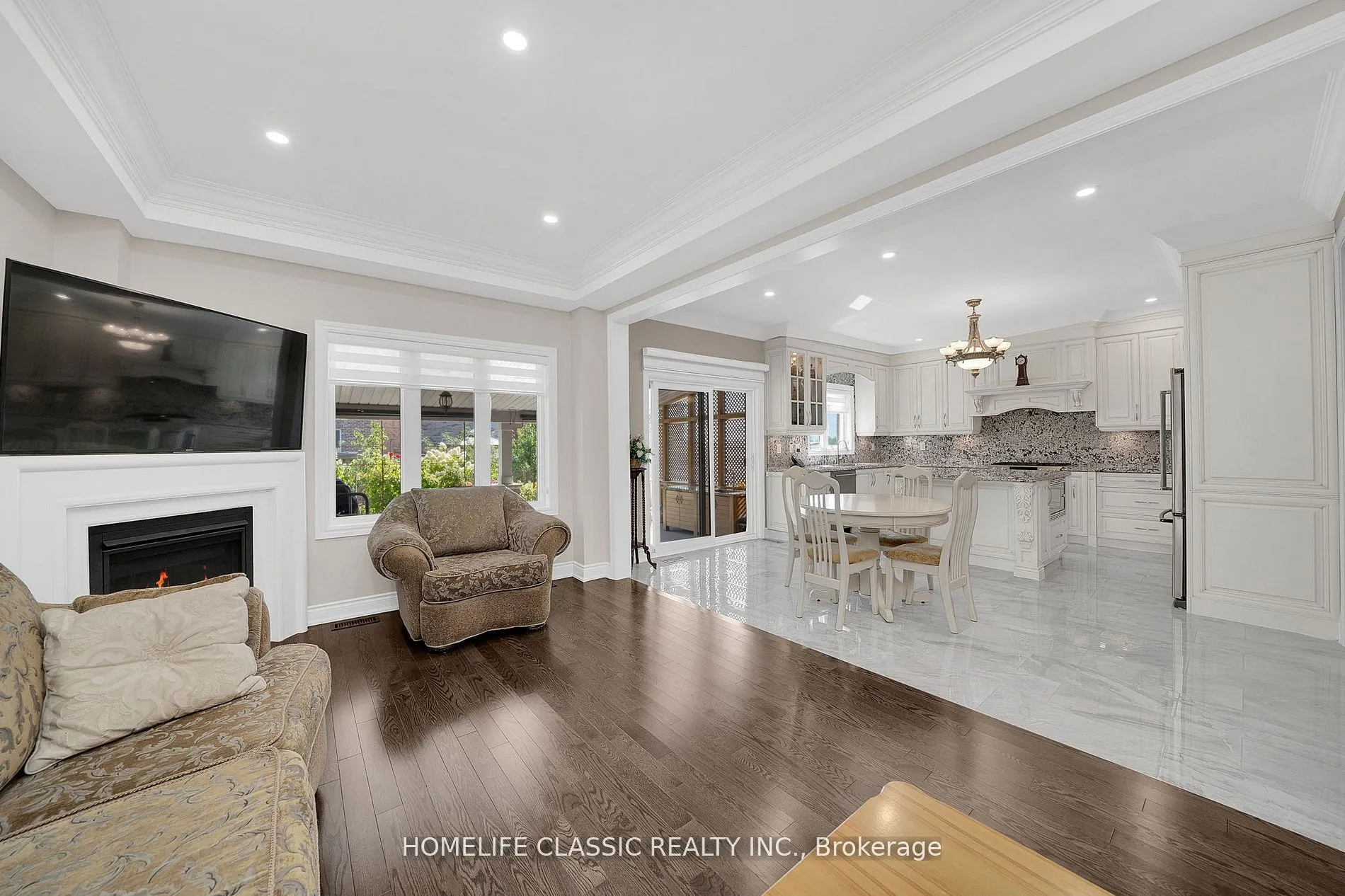 105 McKenzie Way