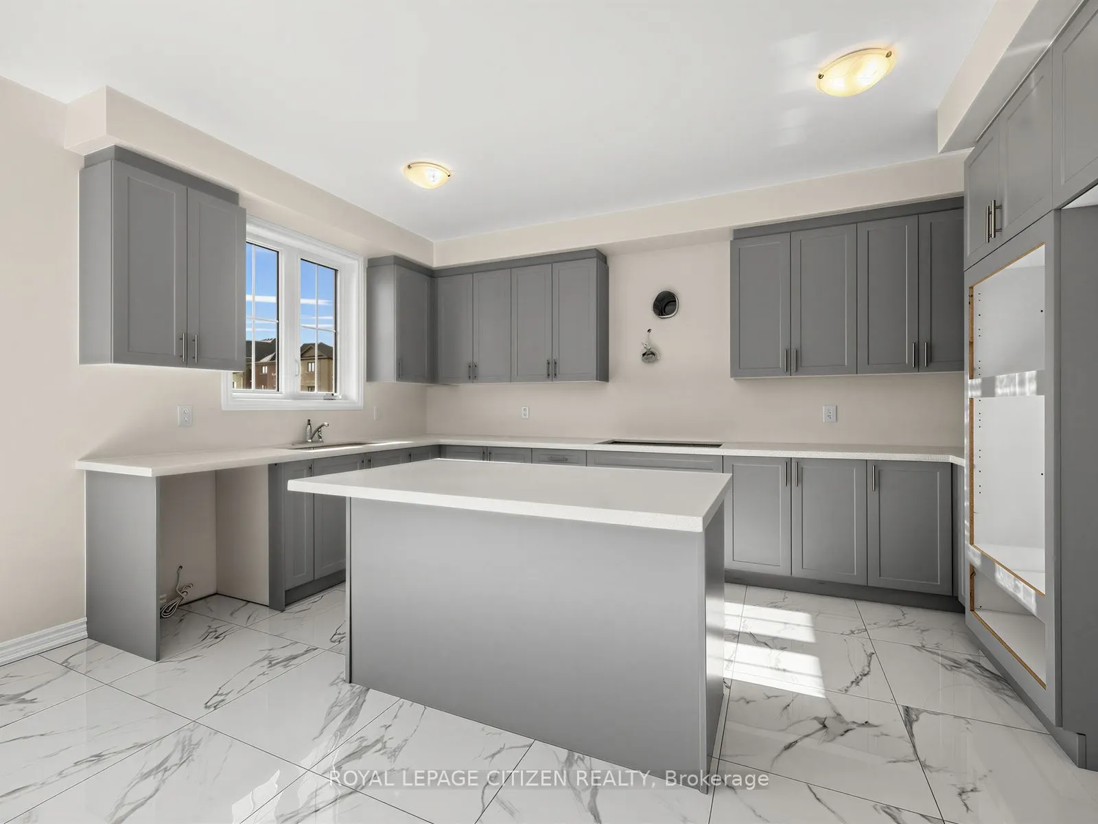 2 Lawrence D. Pridham Avenue