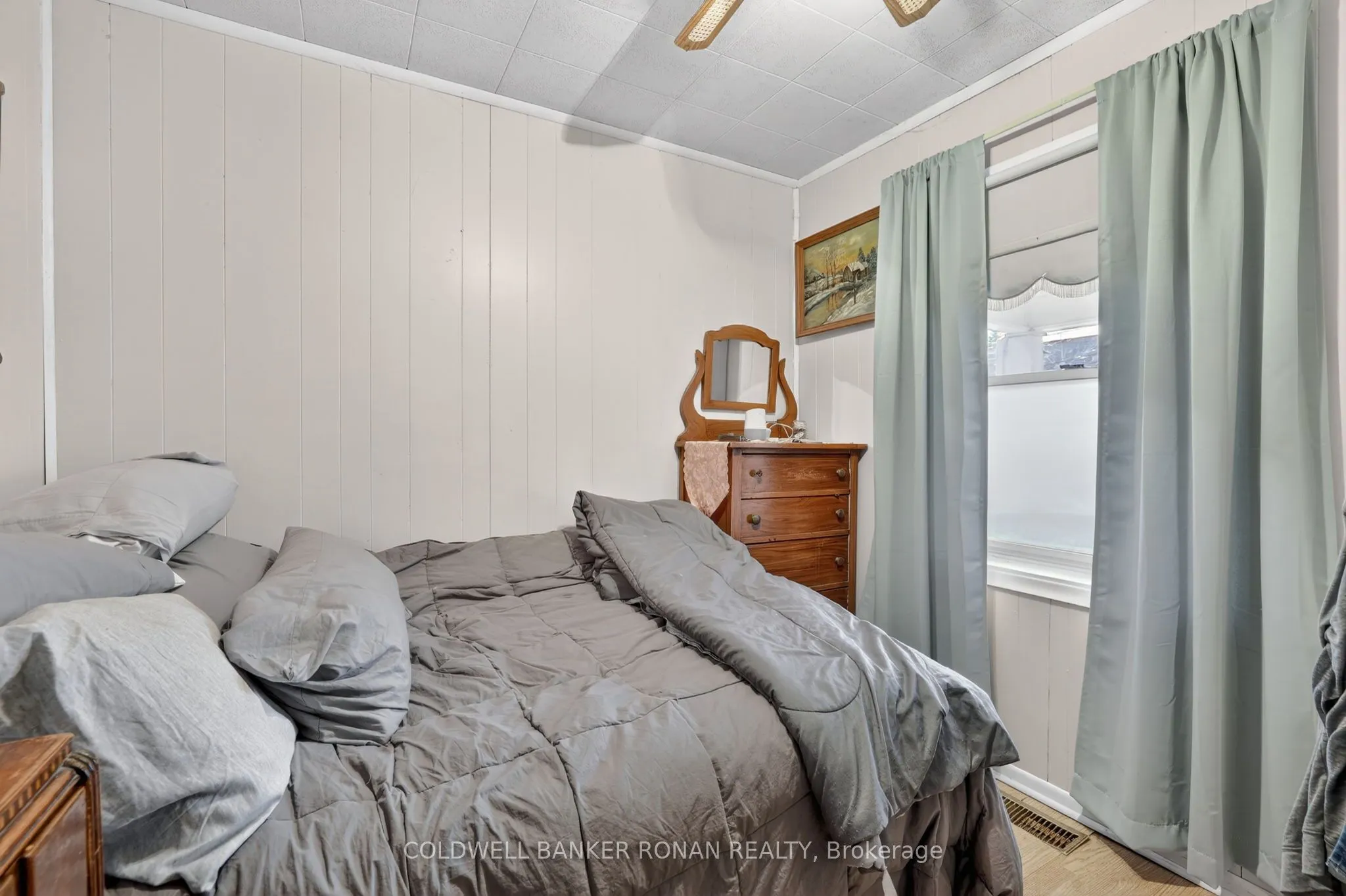 149 Victoria Street W