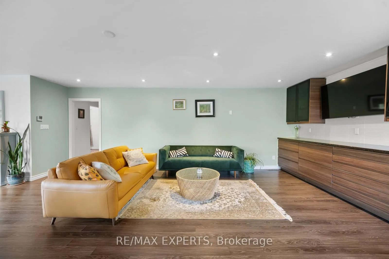 2821 Mt Albert Road